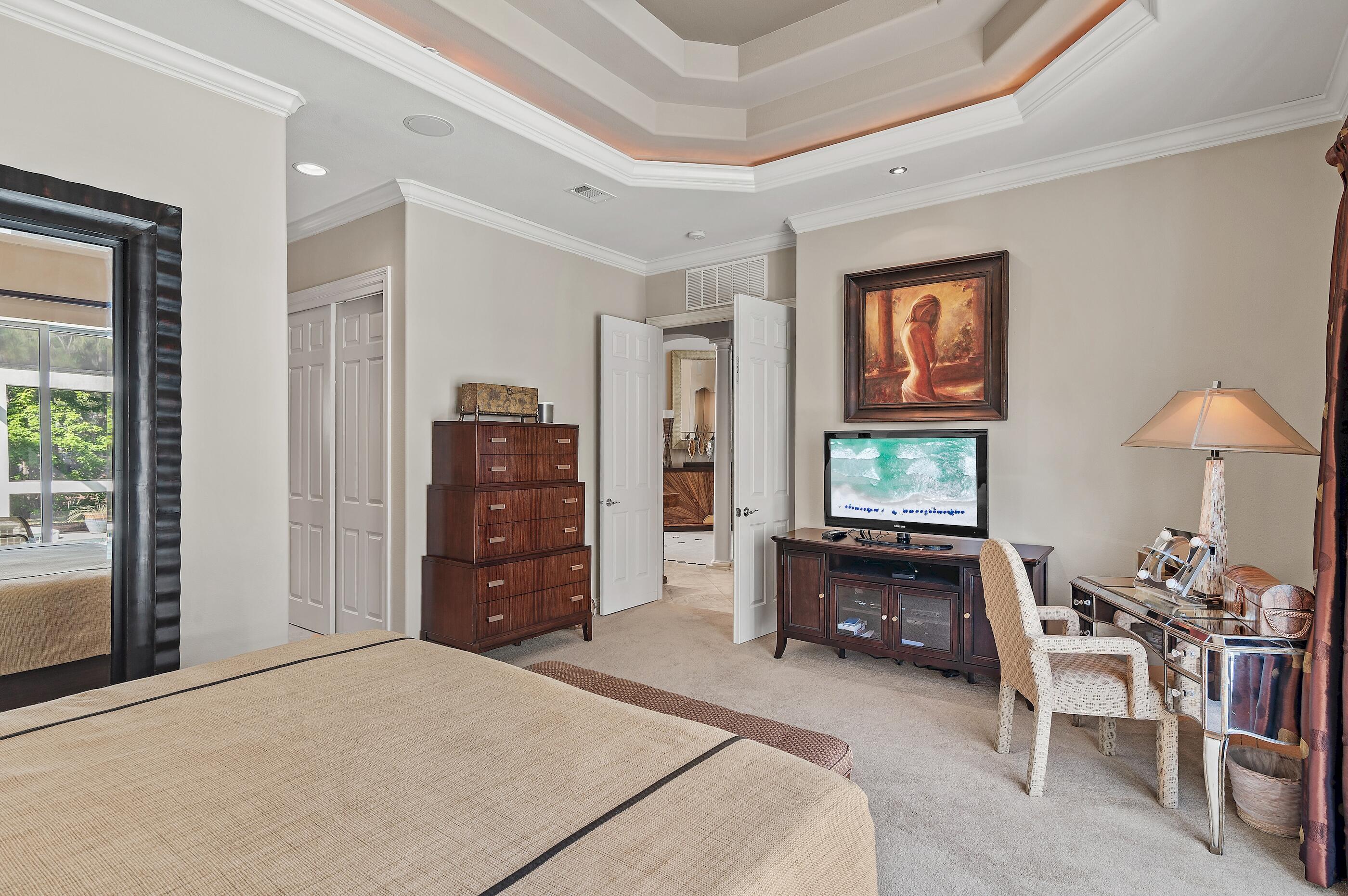 REGATTA BAY - Residential