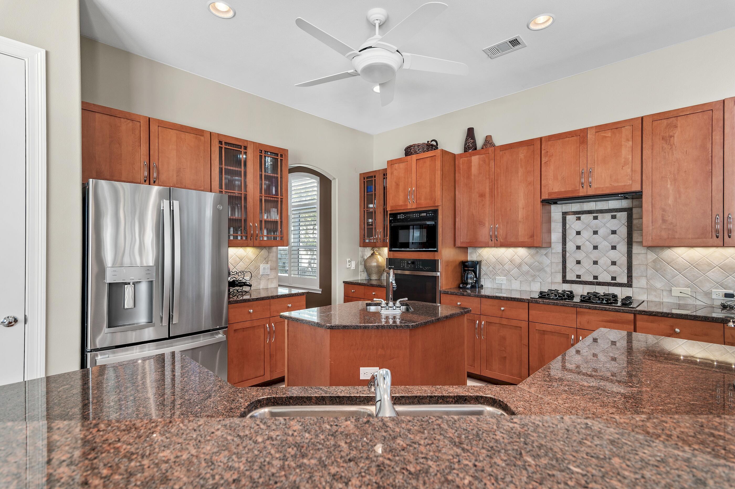 REGATTA BAY - Residential