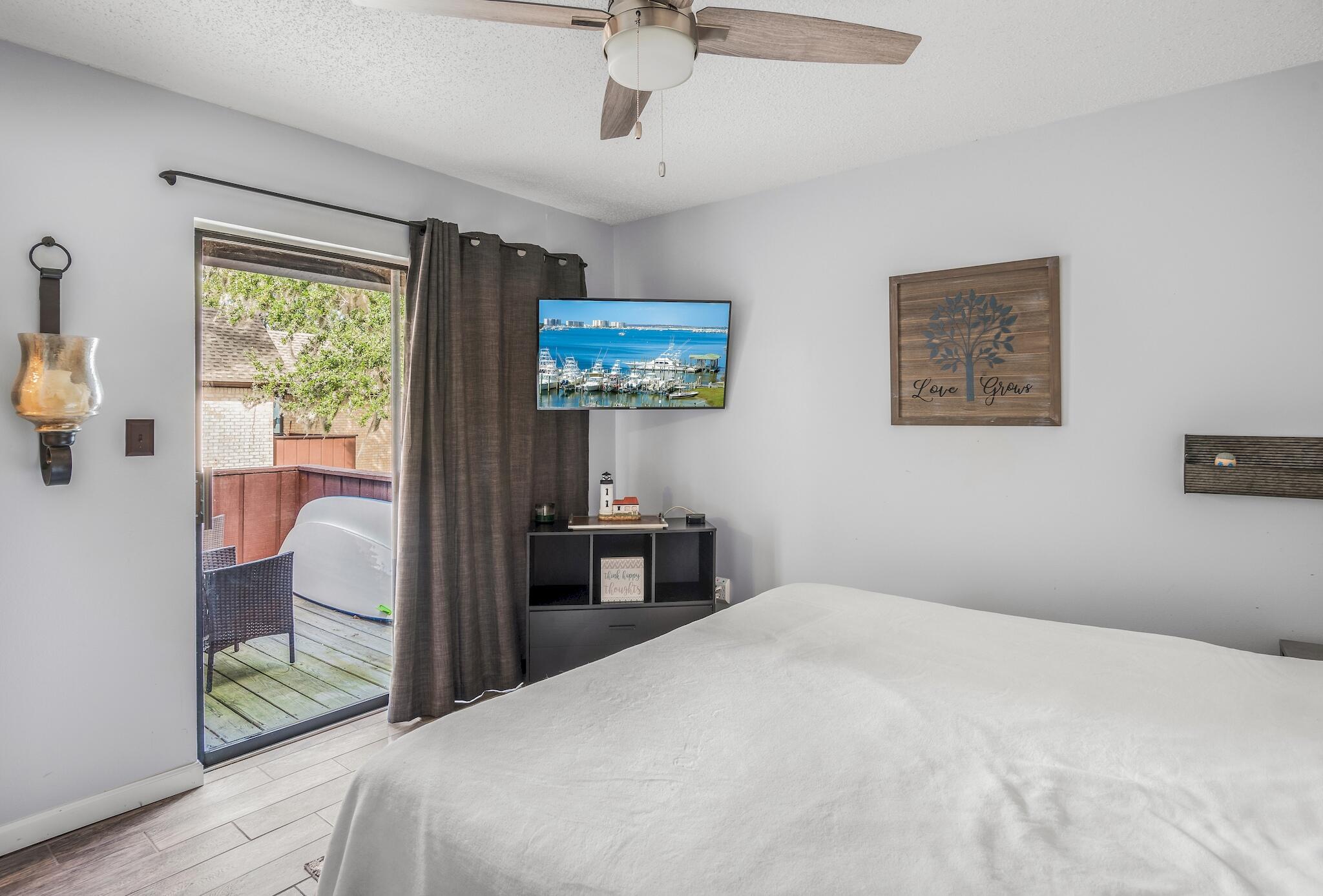 MOSSEY COVE T/H - Residential