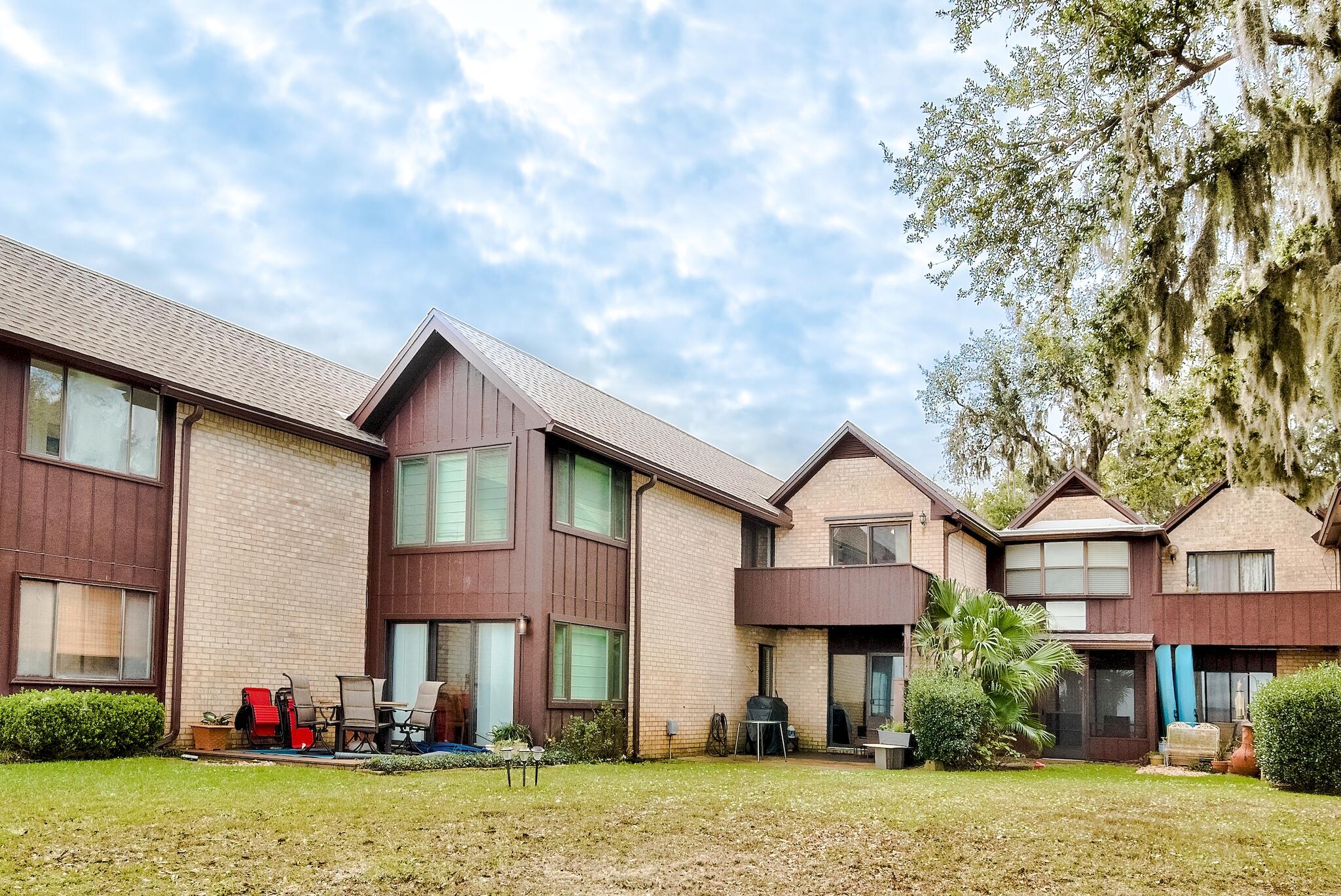 MOSSEY COVE T/H - Residential