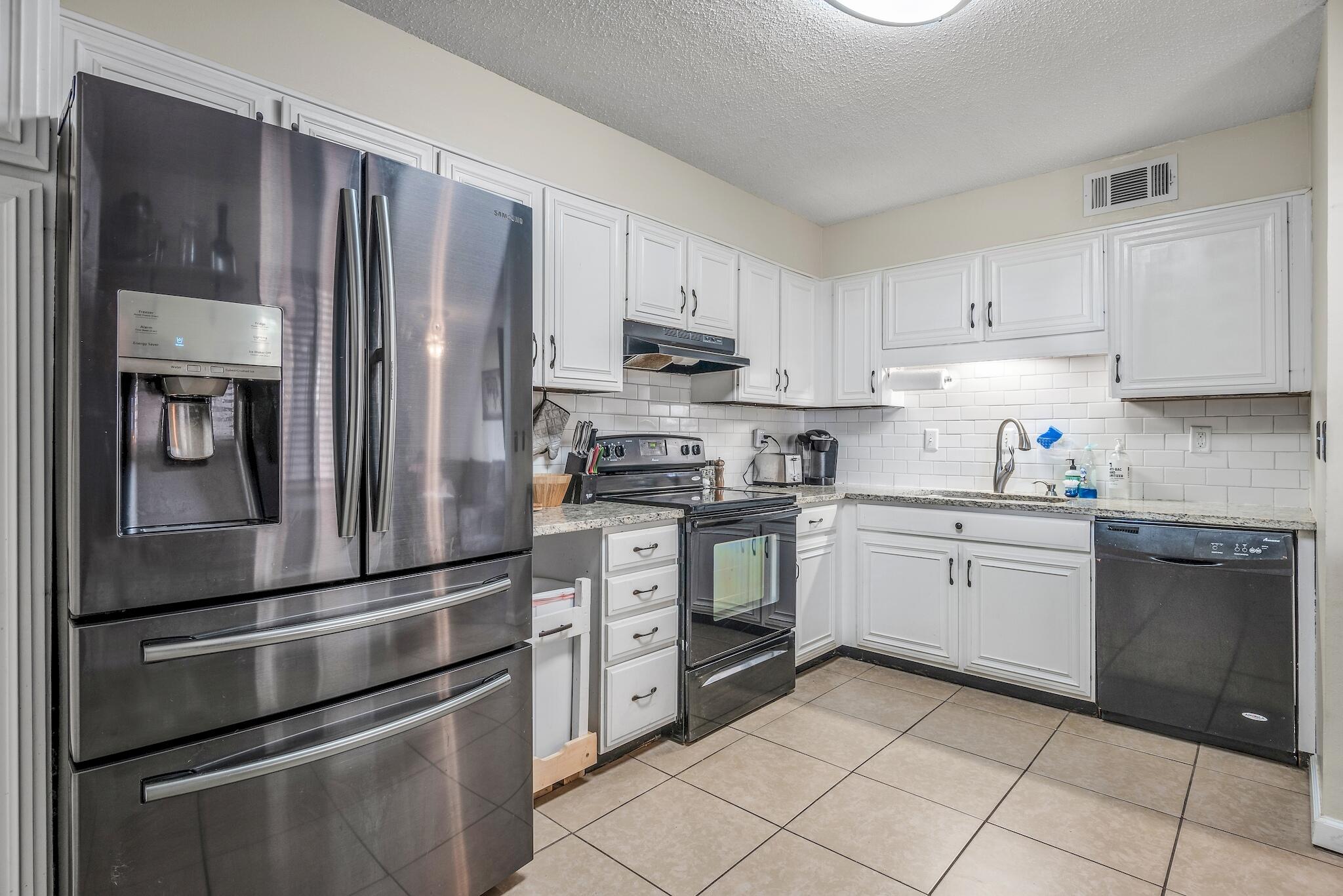 MOSSEY COVE T/H - Residential