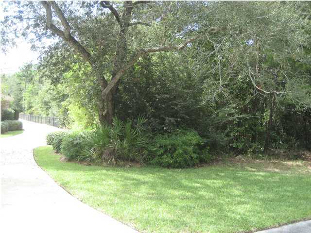 WOODLAND SHORES - Land