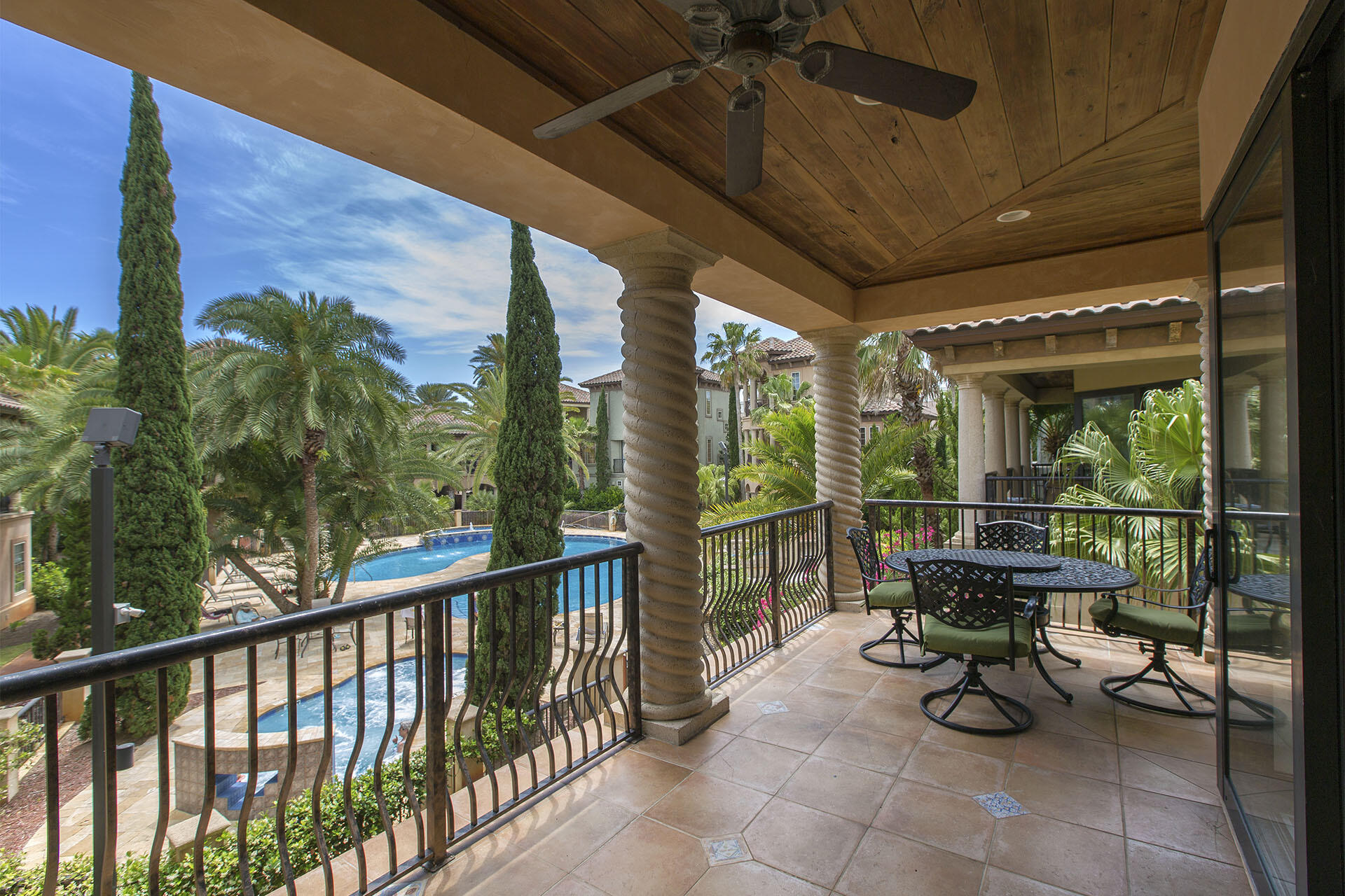 SAINT TROPEZ - Residential