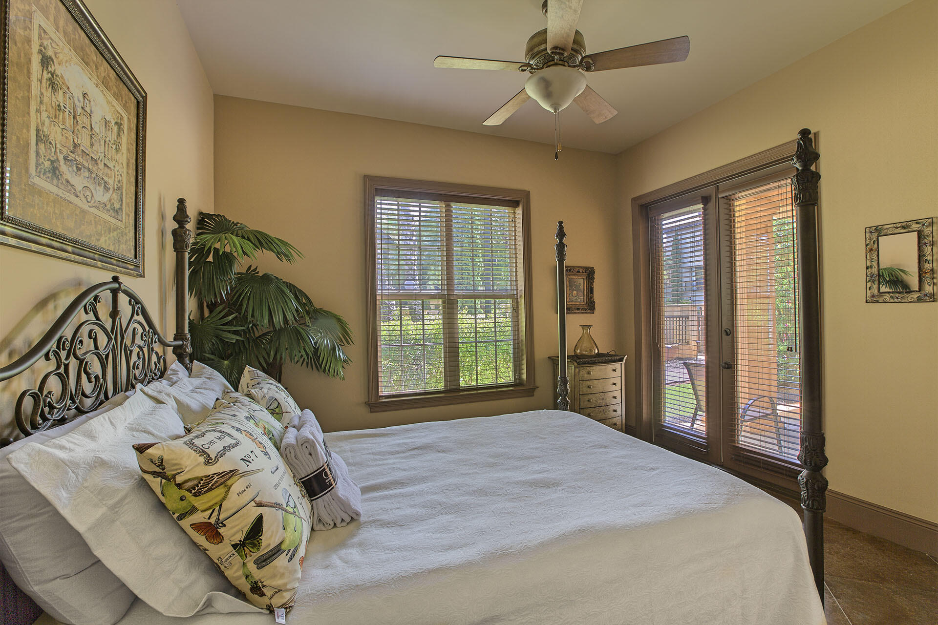 SAINT TROPEZ - Residential