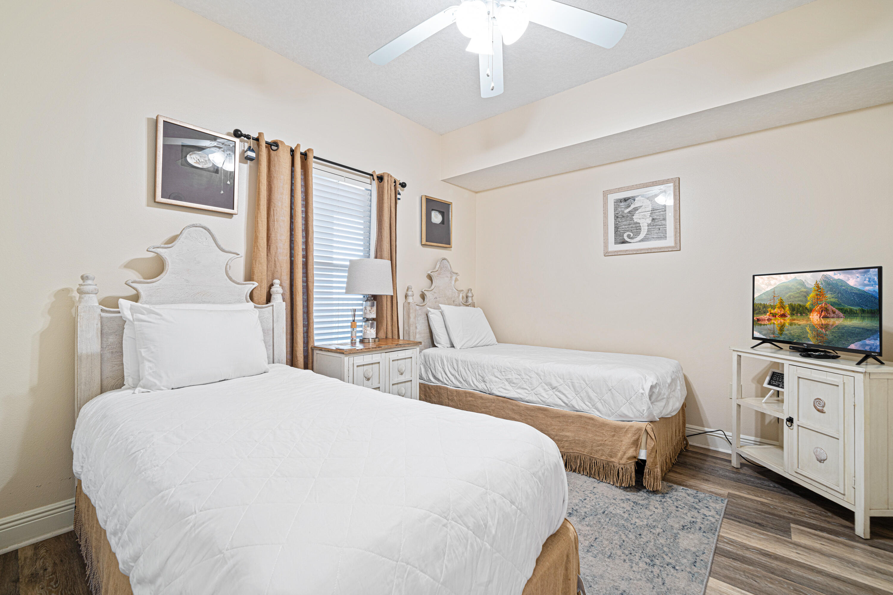 ARIEL DUNES - Residential