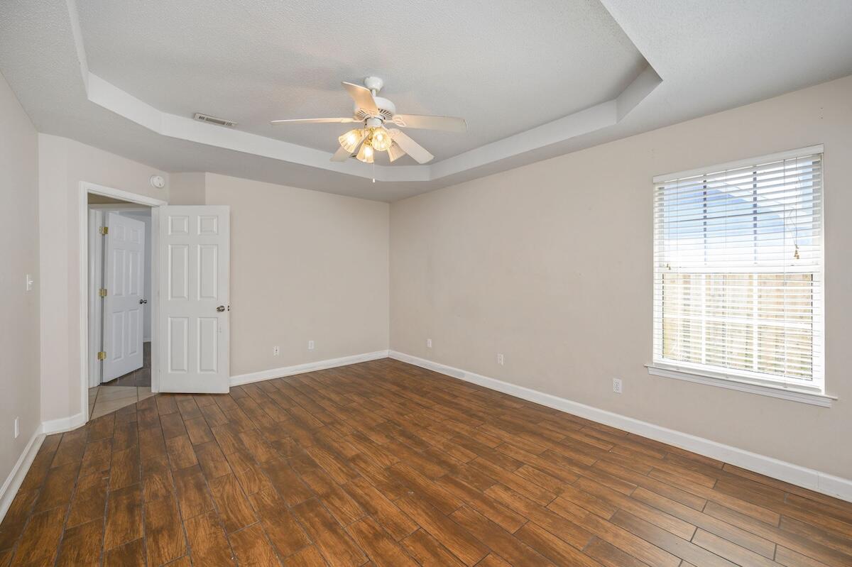 WOODLAND PARK ESTATES - Residential