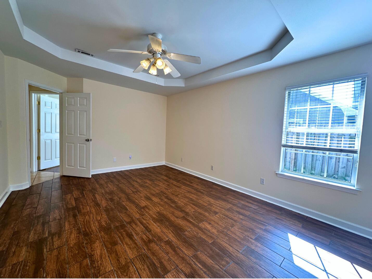 WOODLAND PARK ESTATES - Residential