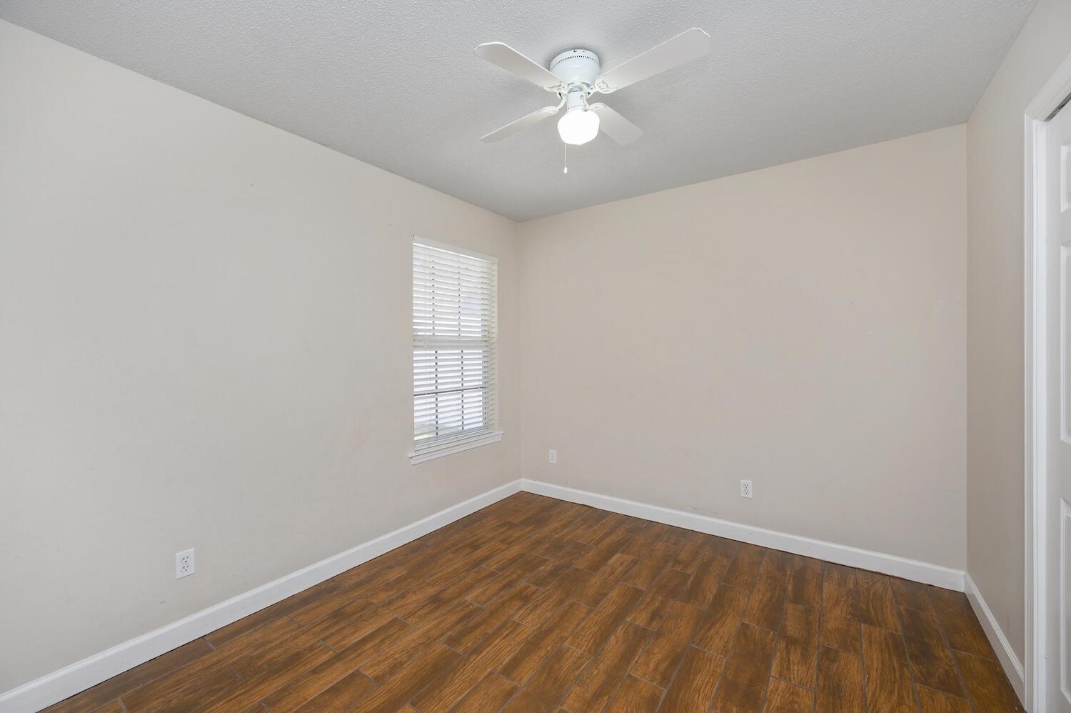 WOODLAND PARK ESTATES - Residential