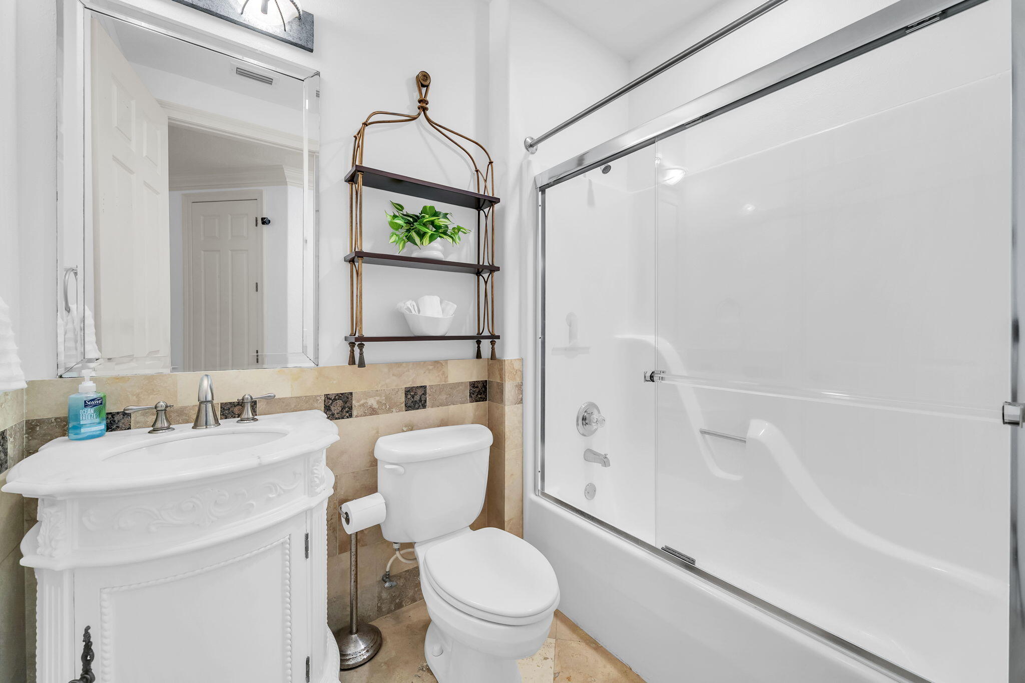 TRANQUIL HARBOR - Residential