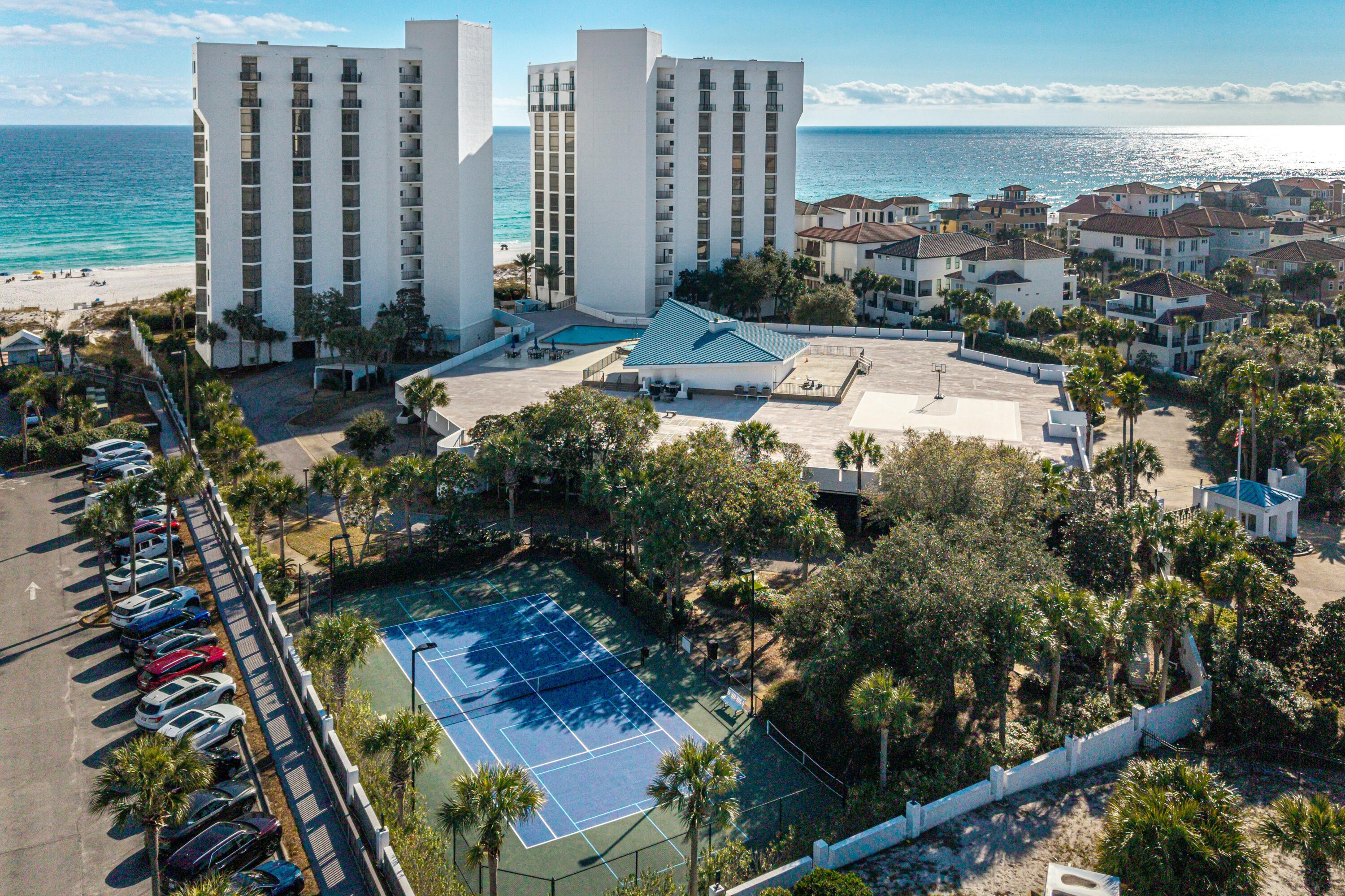 REGENCY TOWERS CONDO - Residential