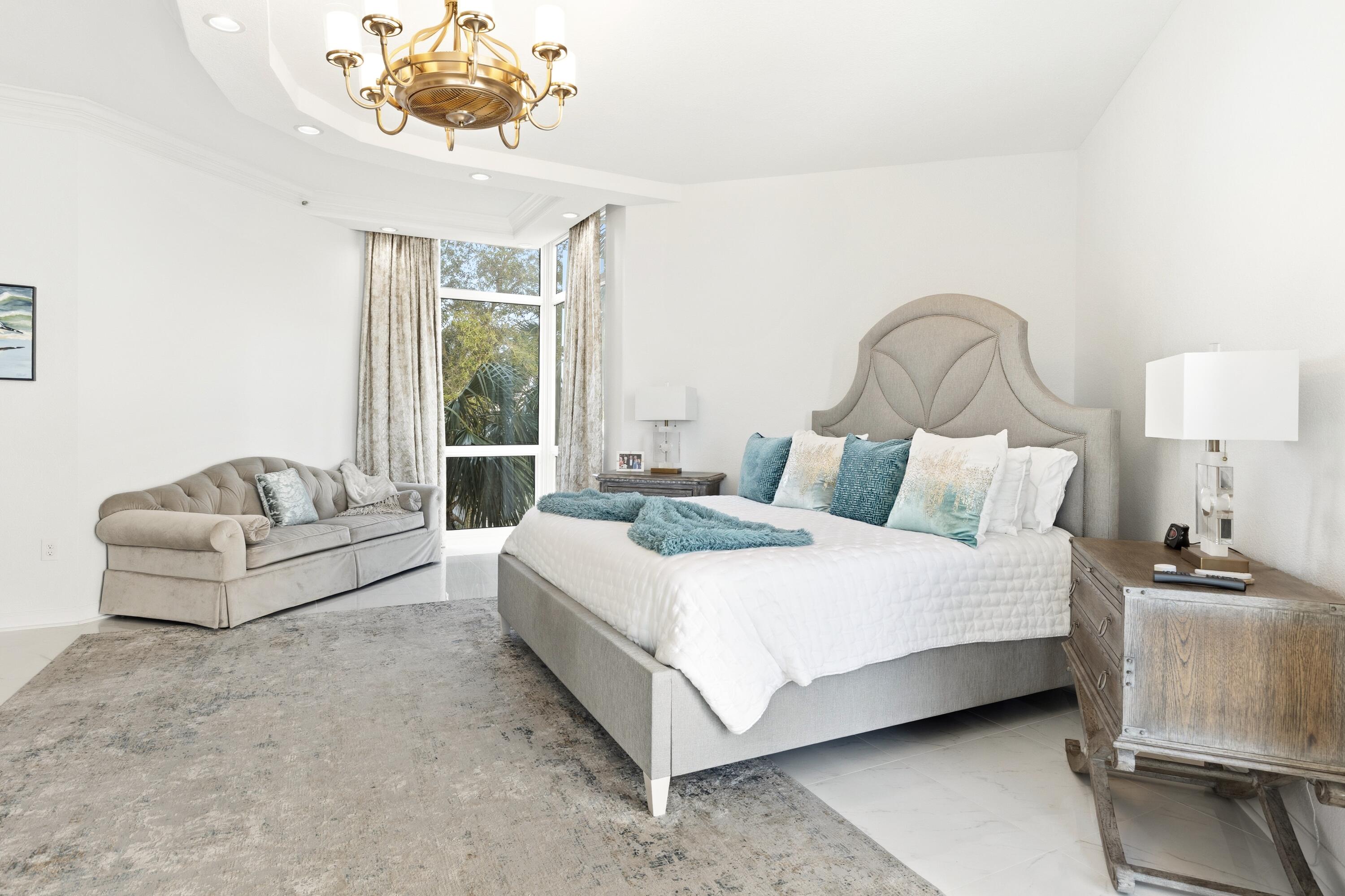 REGENCY TOWERS CONDO - Residential