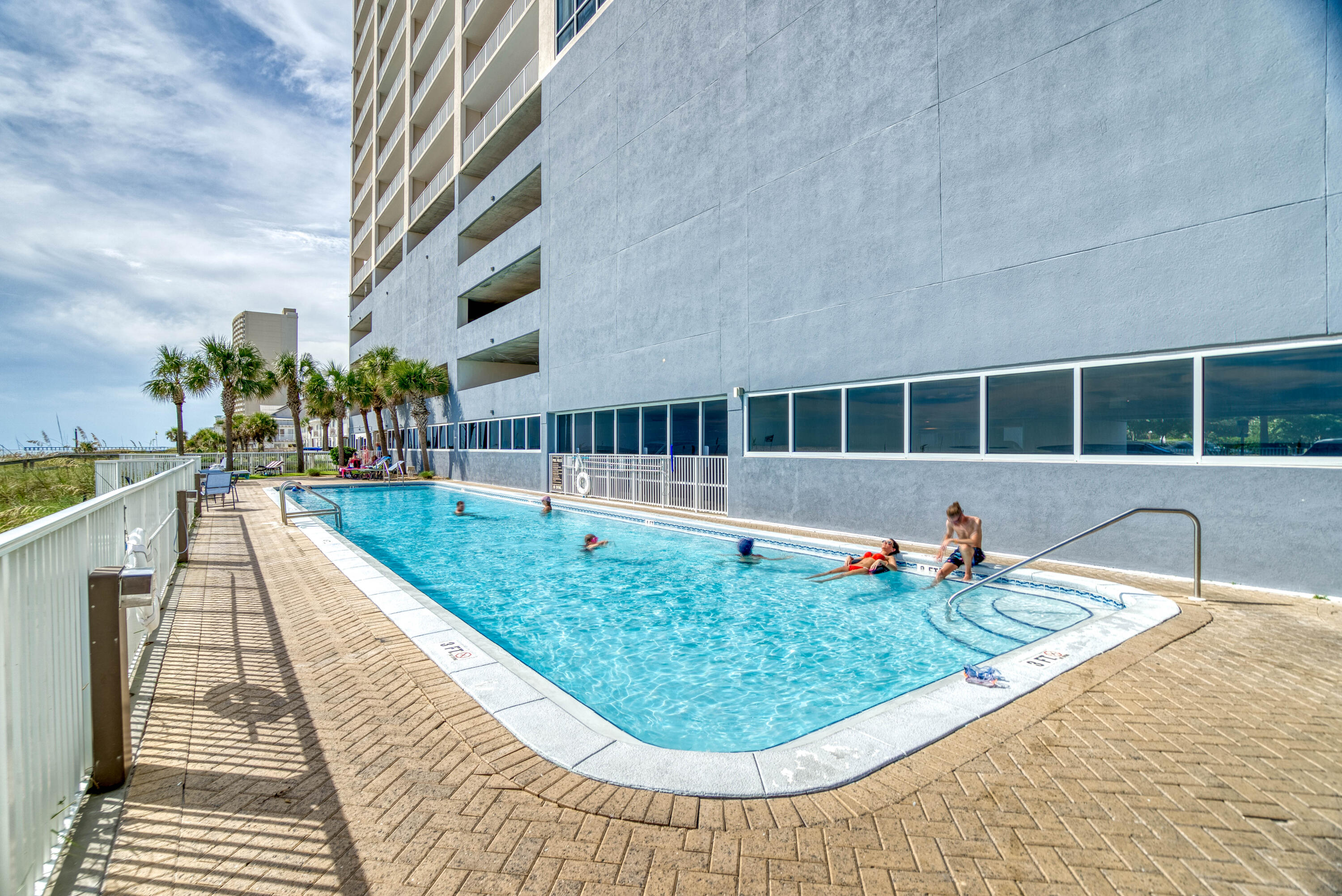 OCEAN REEF - Residential