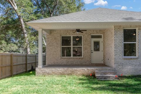 A home in Niceville