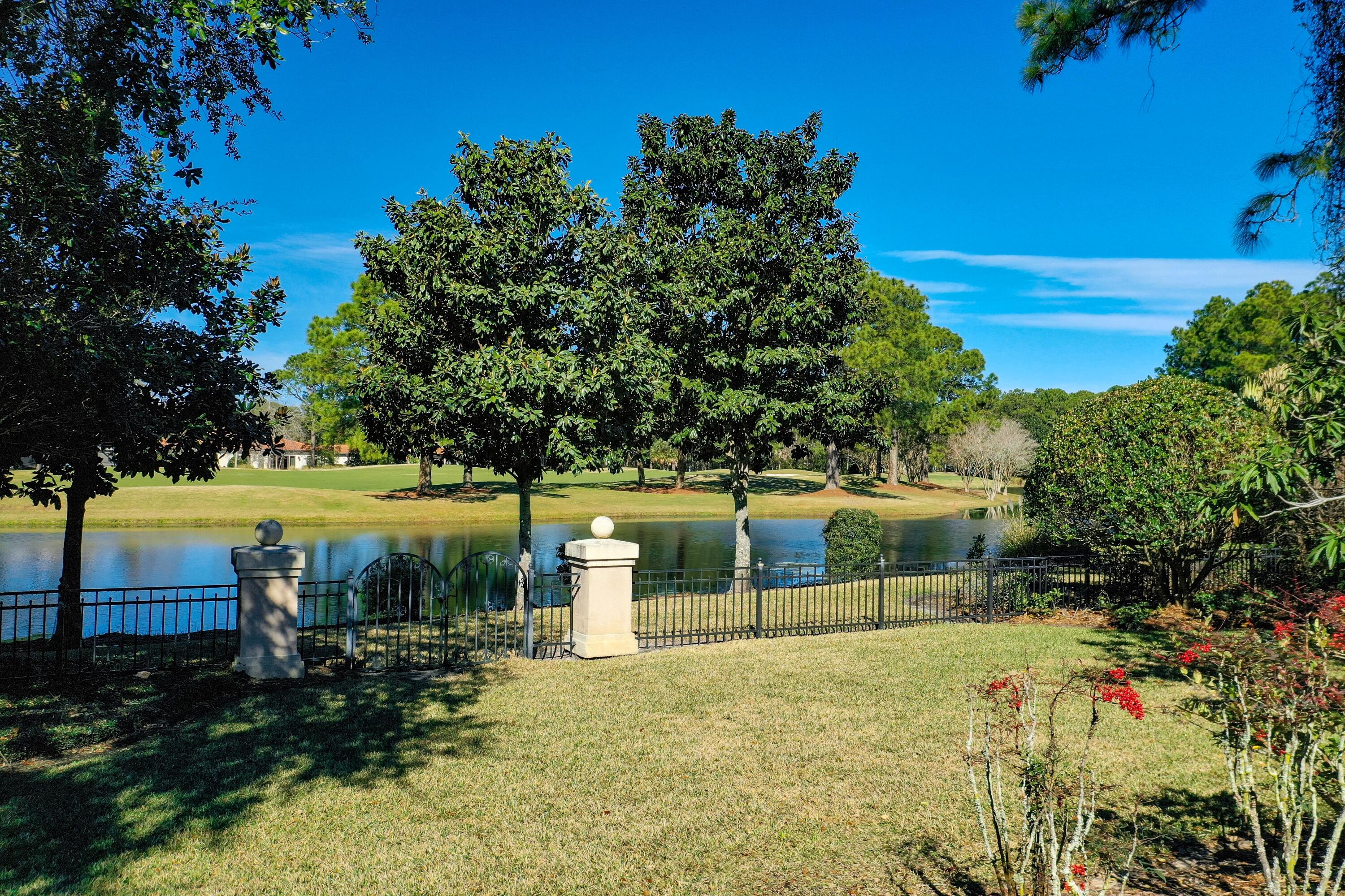 ISLAND GREEN - Residential