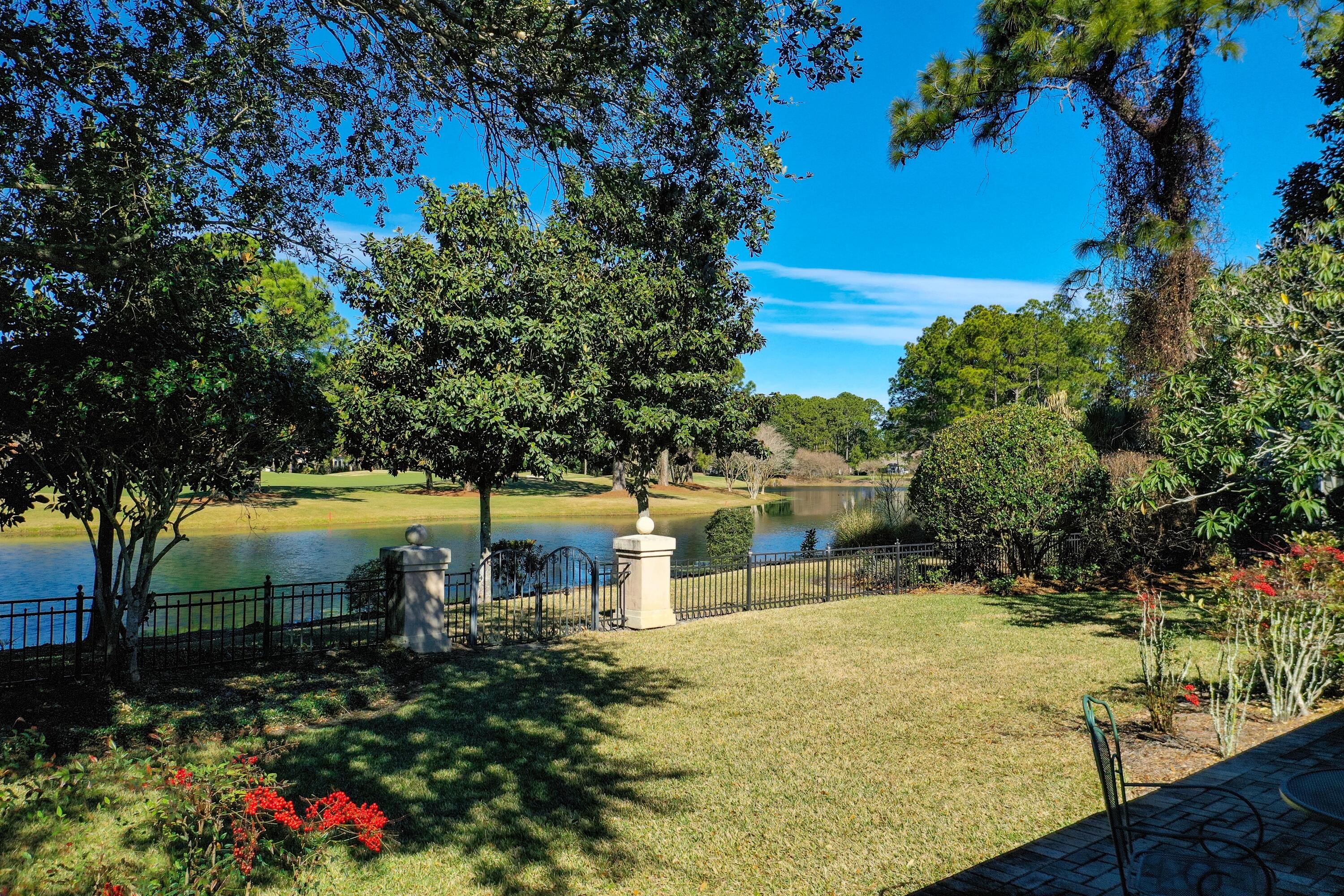 ISLAND GREEN - Residential