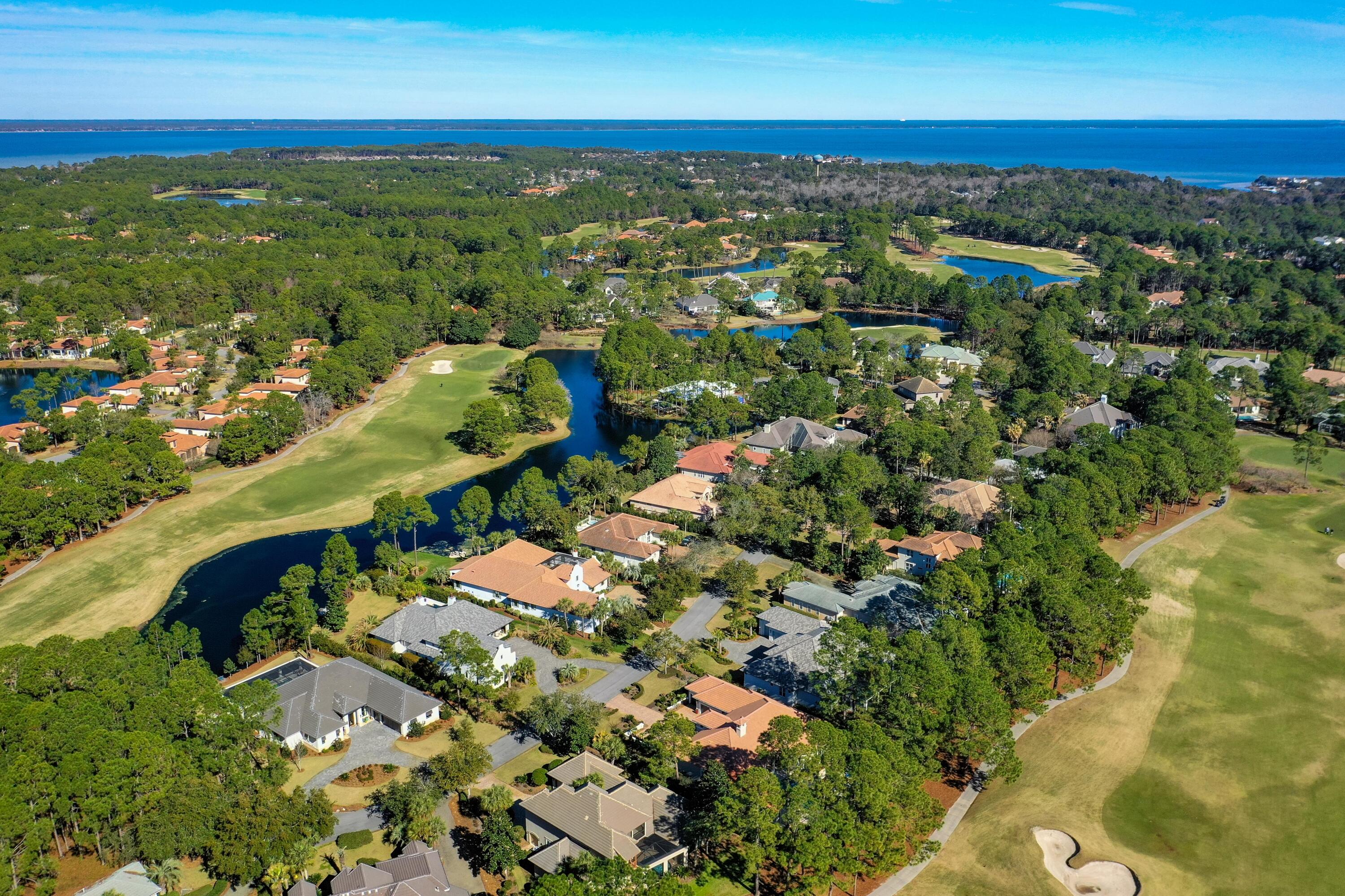 ISLAND GREEN - Residential