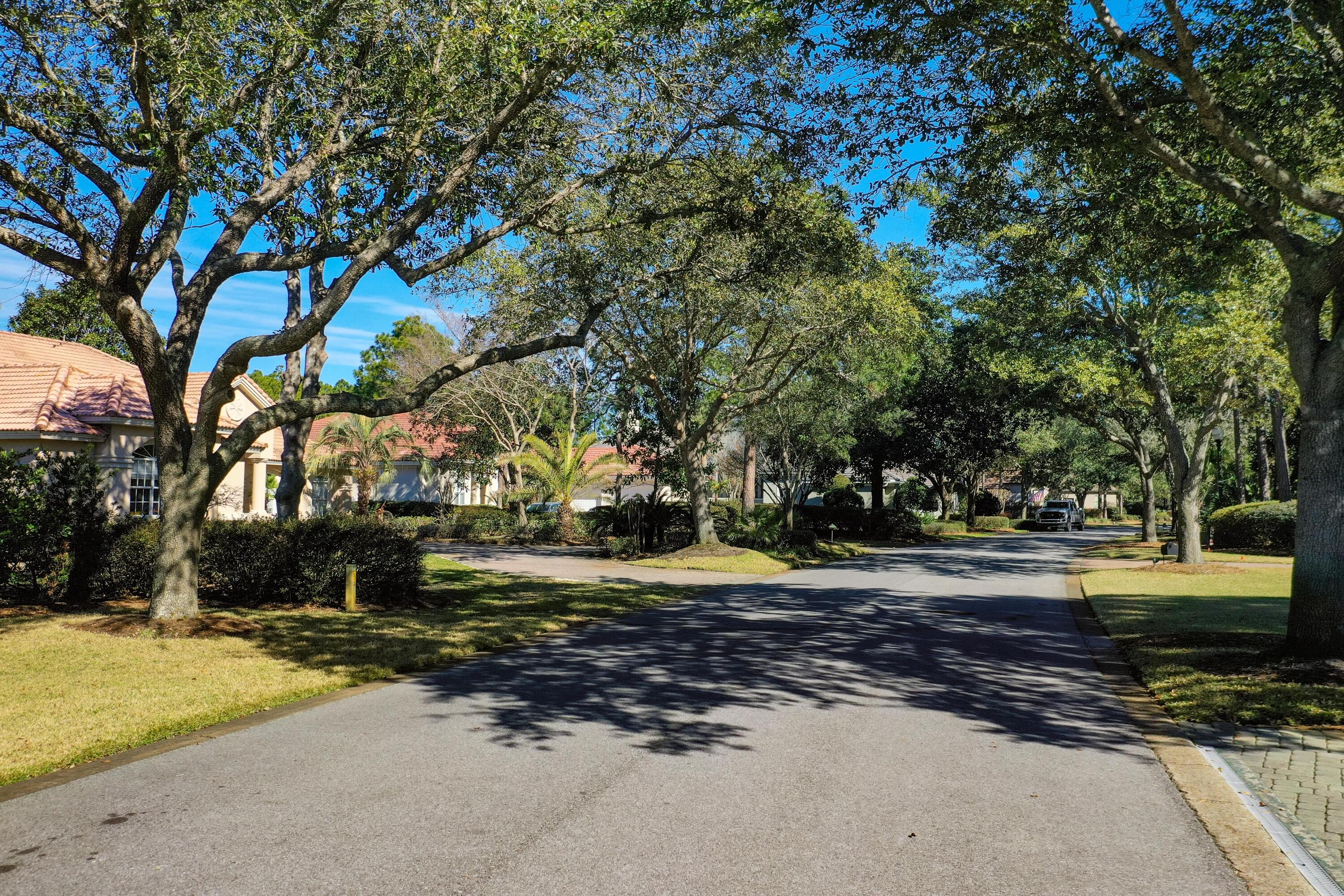 ISLAND GREEN - Residential