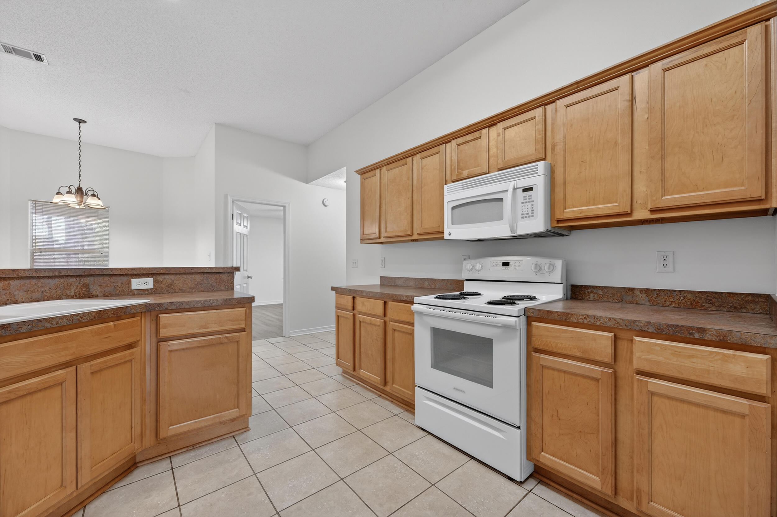 HOLLEY BY THE SEA - Residential