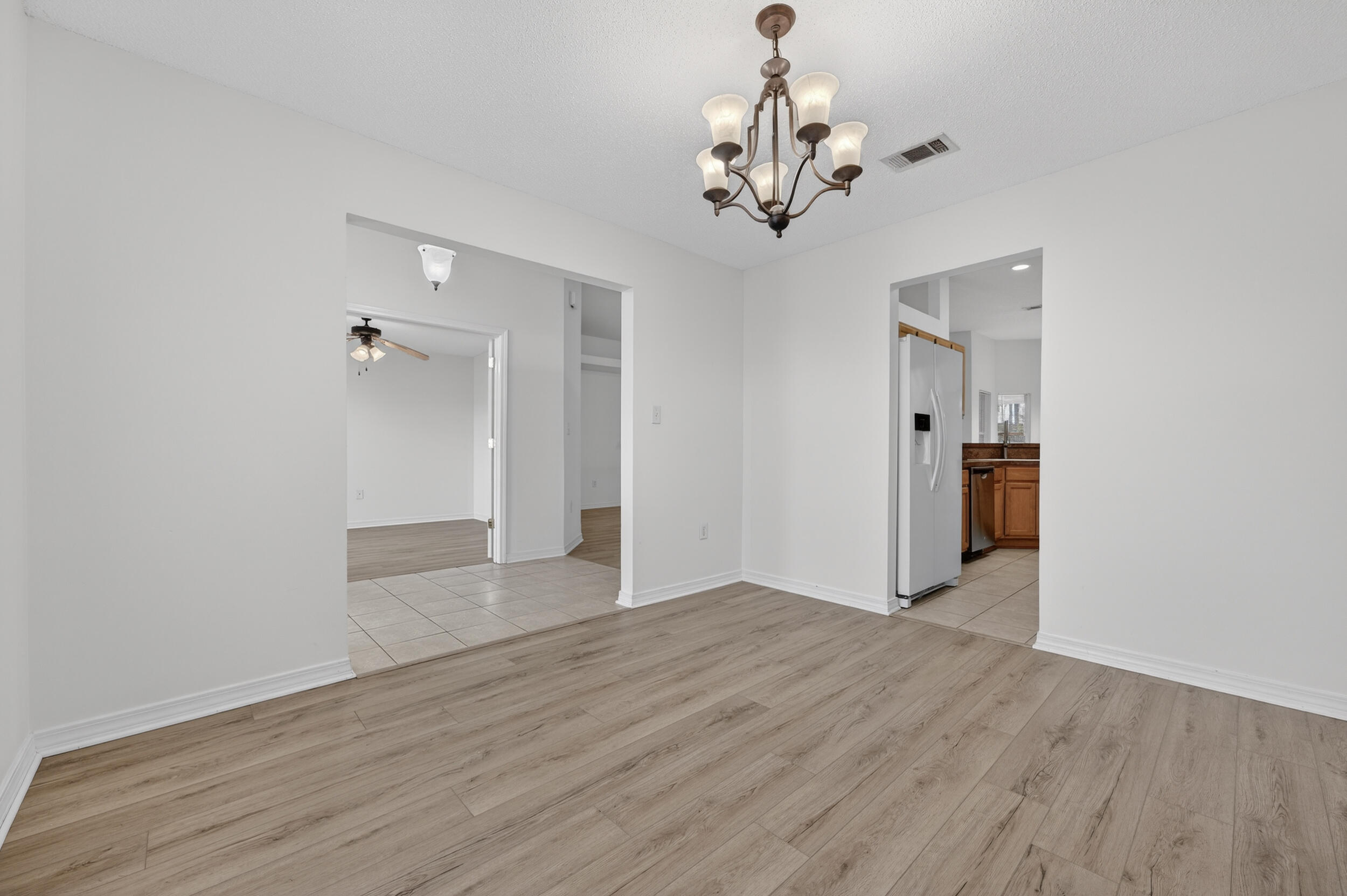 HOLLEY BY THE SEA - Residential