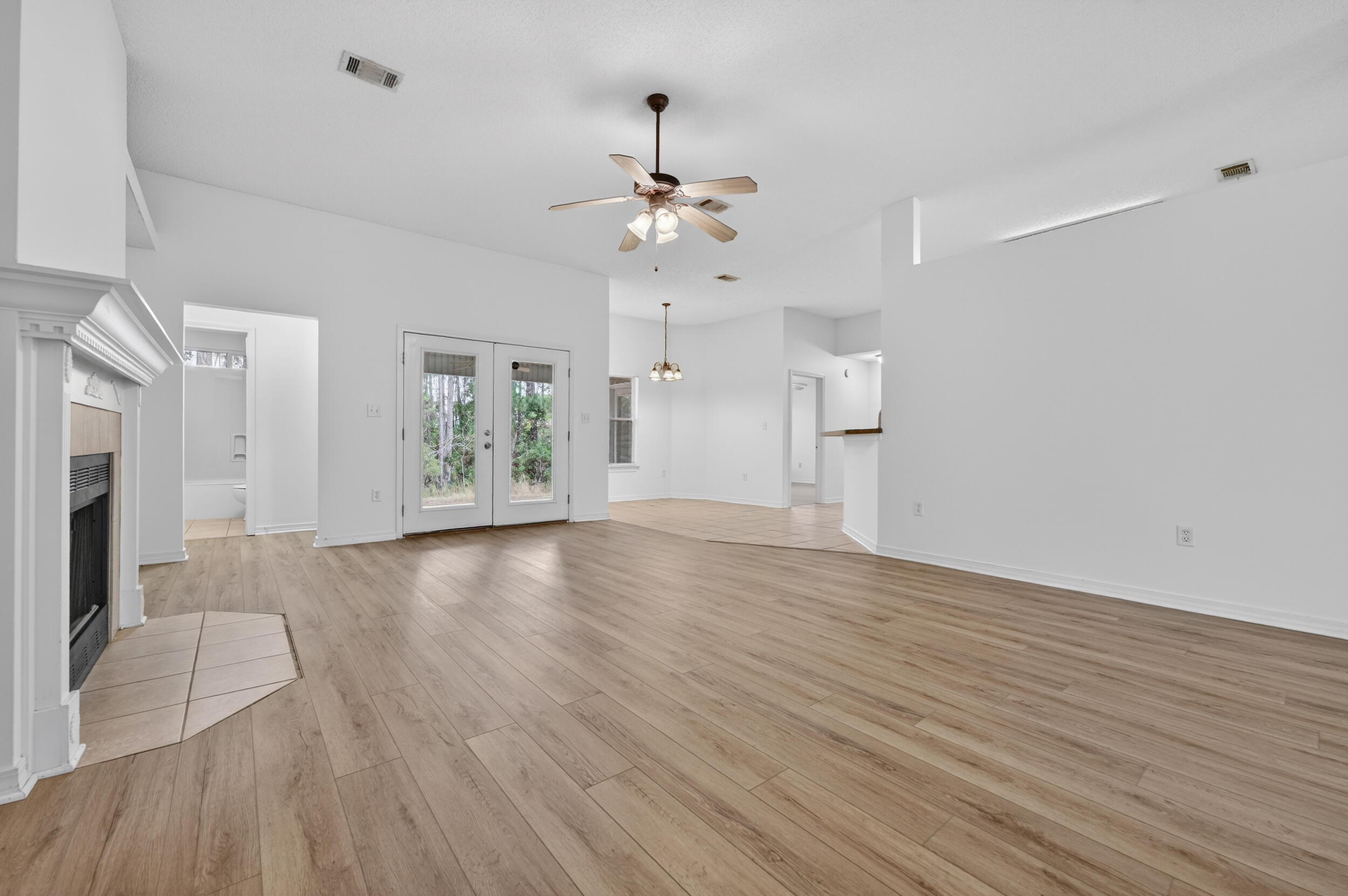 HOLLEY BY THE SEA - Residential