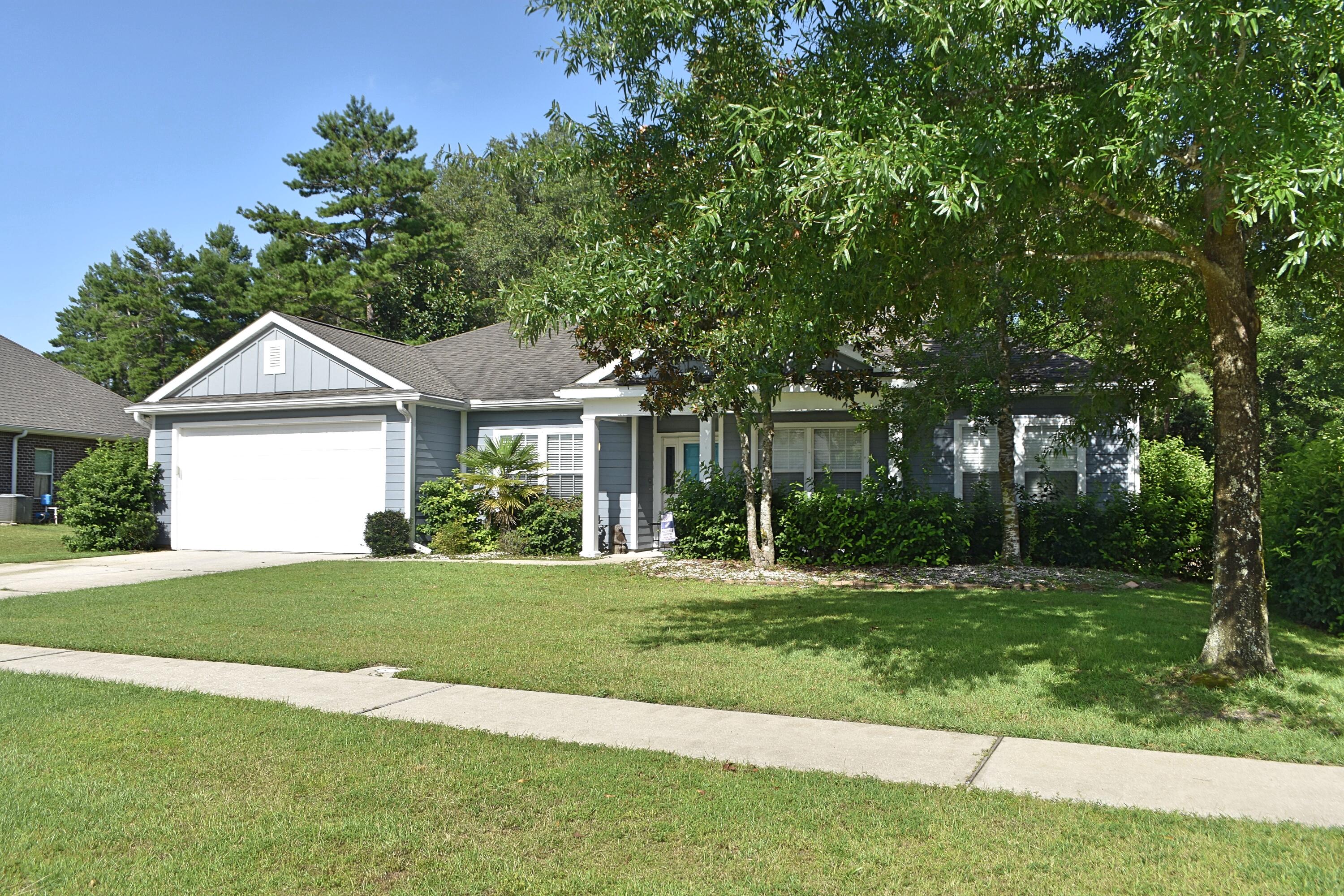 HAMMOCK BAY - Residential Lease