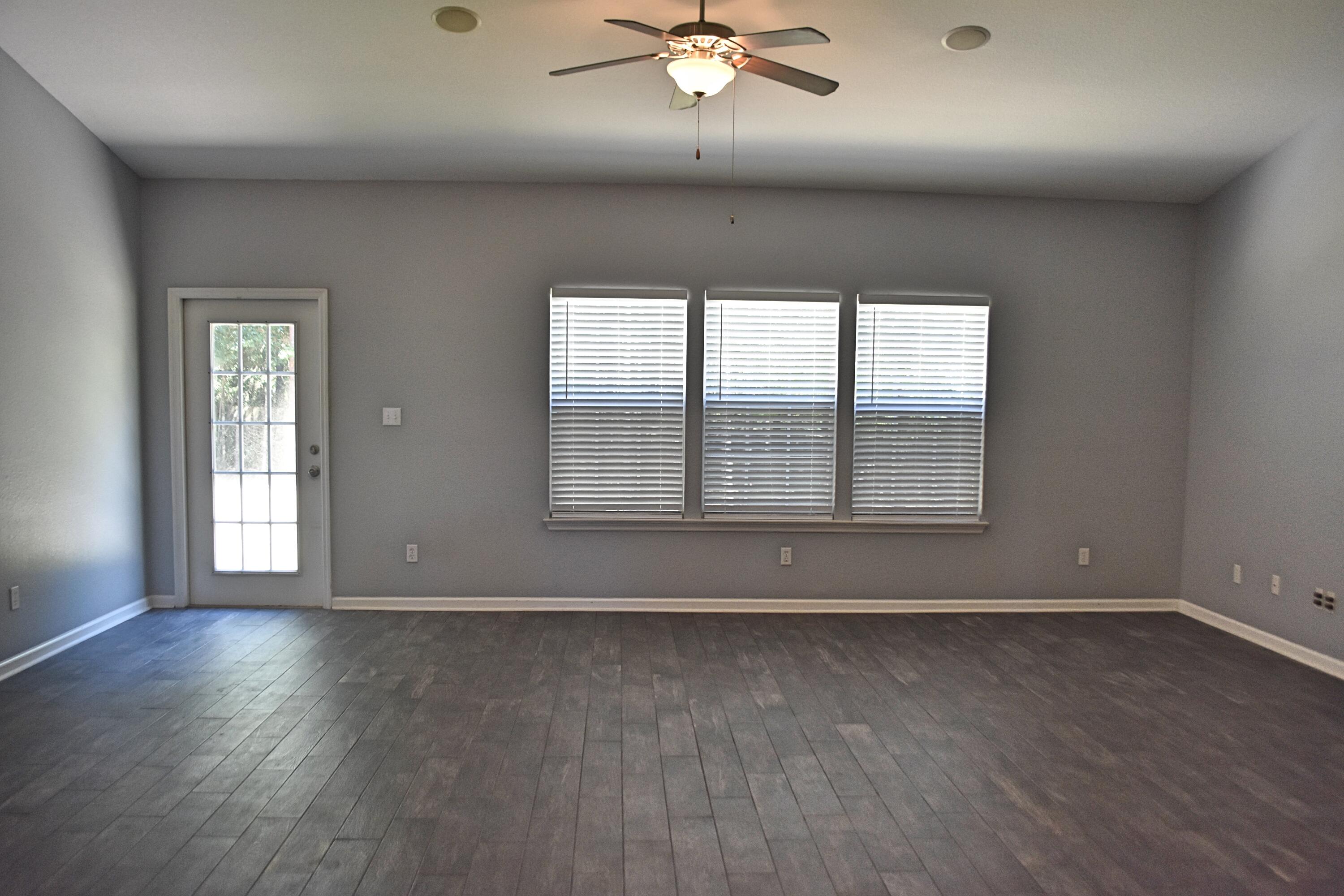 HAMMOCK BAY - Residential Lease