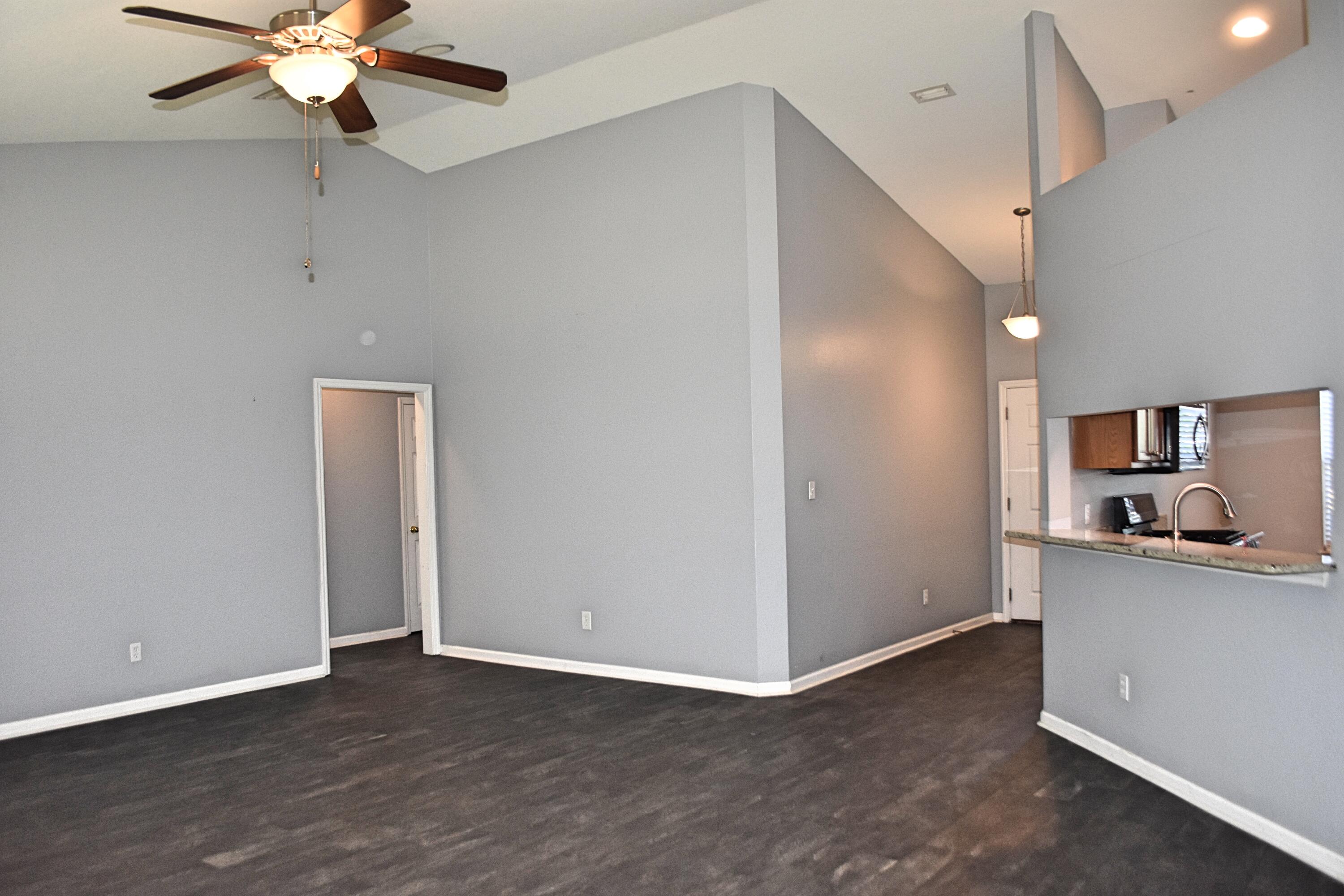 HAMMOCK BAY - Residential Lease