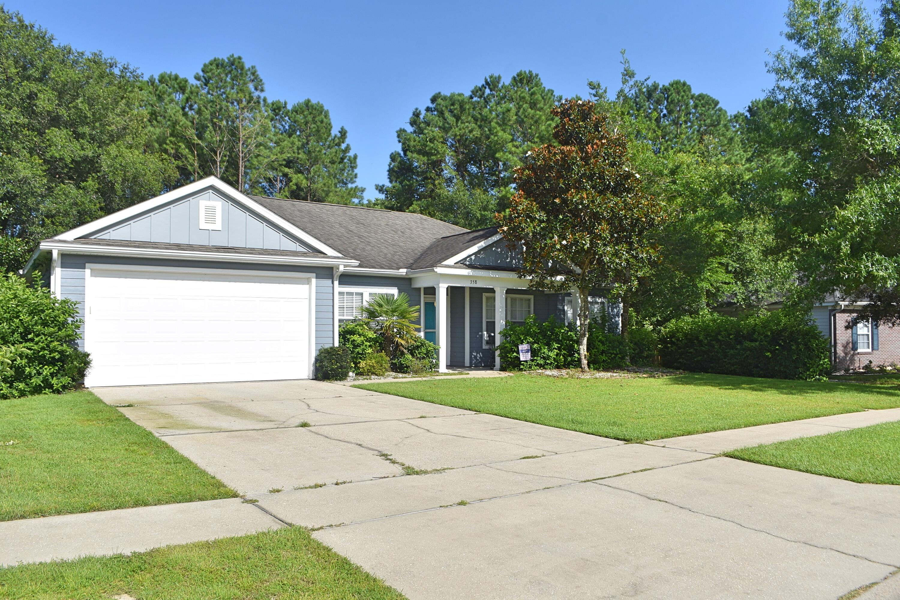 HAMMOCK BAY - Residential Lease