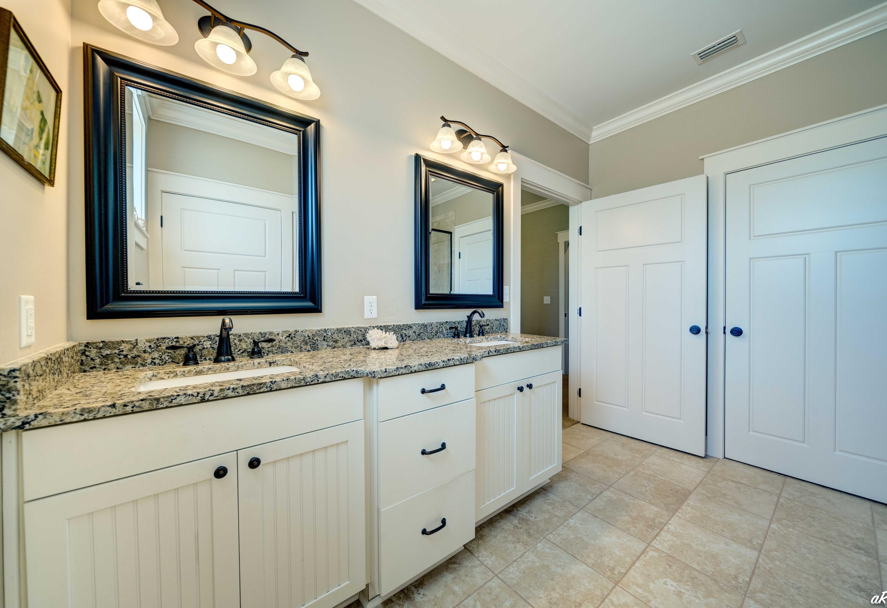 HOLIDAY BEACH UNIT 15 - Residential