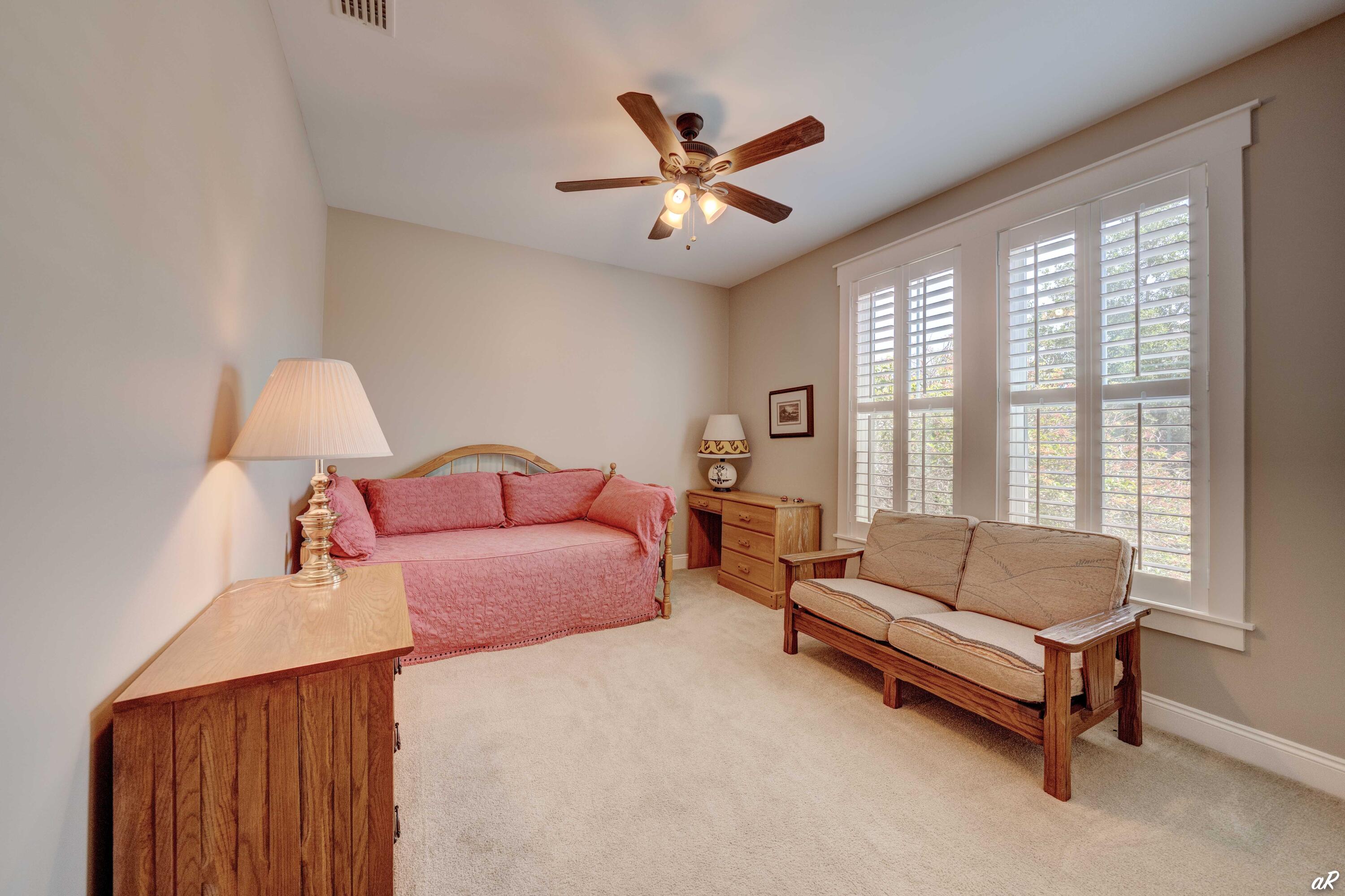 HOLIDAY BEACH UNIT 15 - Residential