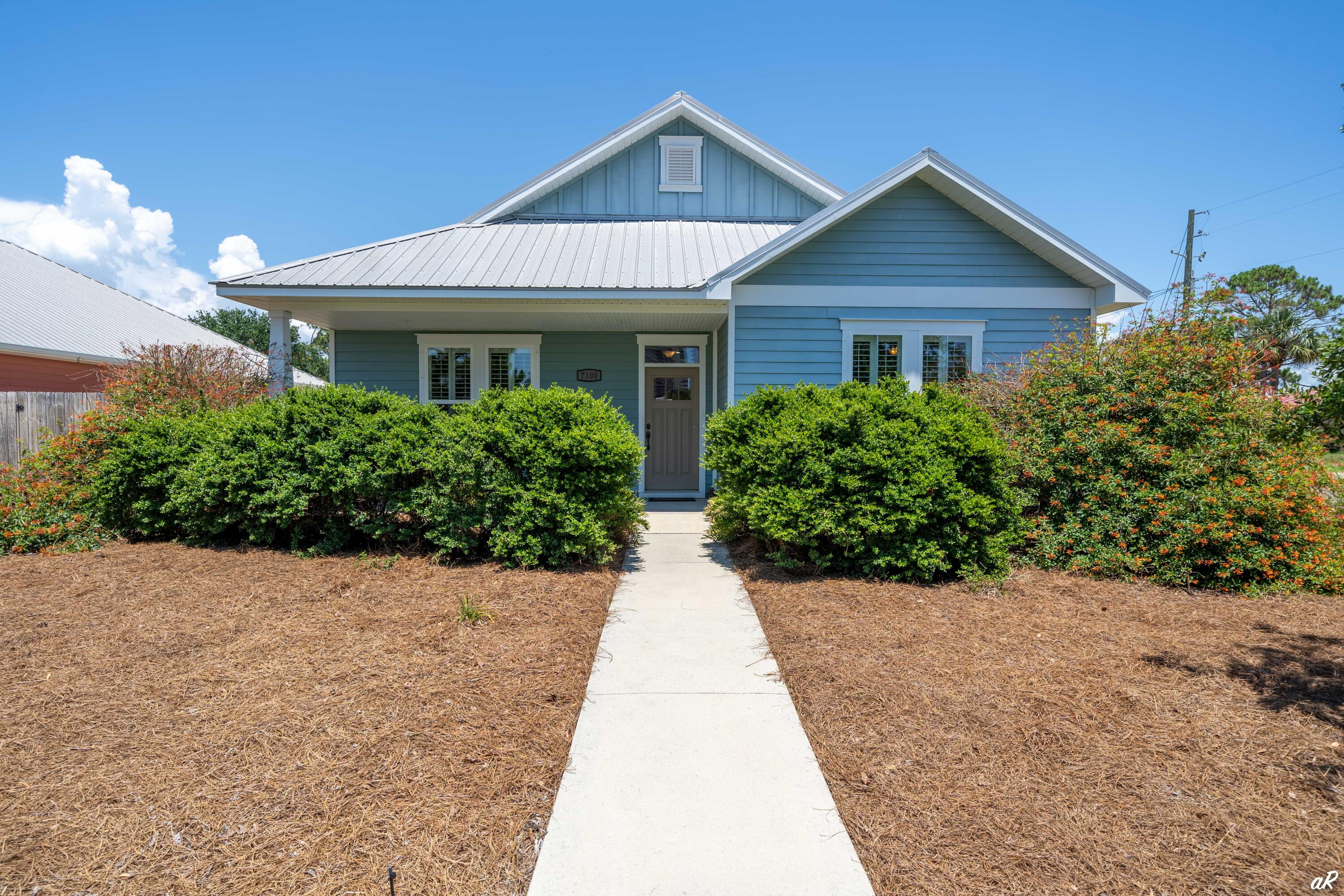 HOLIDAY BEACH UNIT 15 - Residential