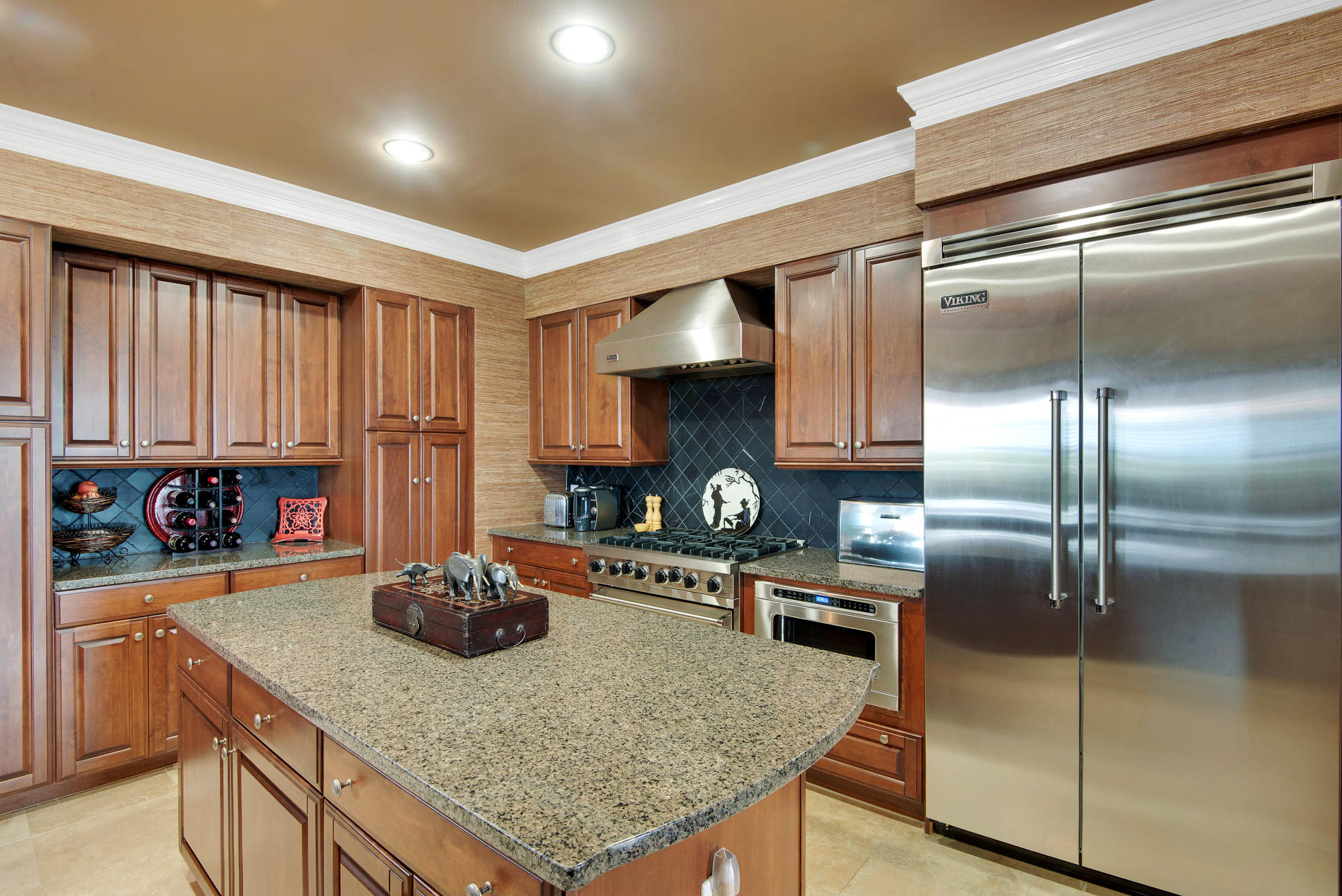 ONE WATER PLACE - Residential