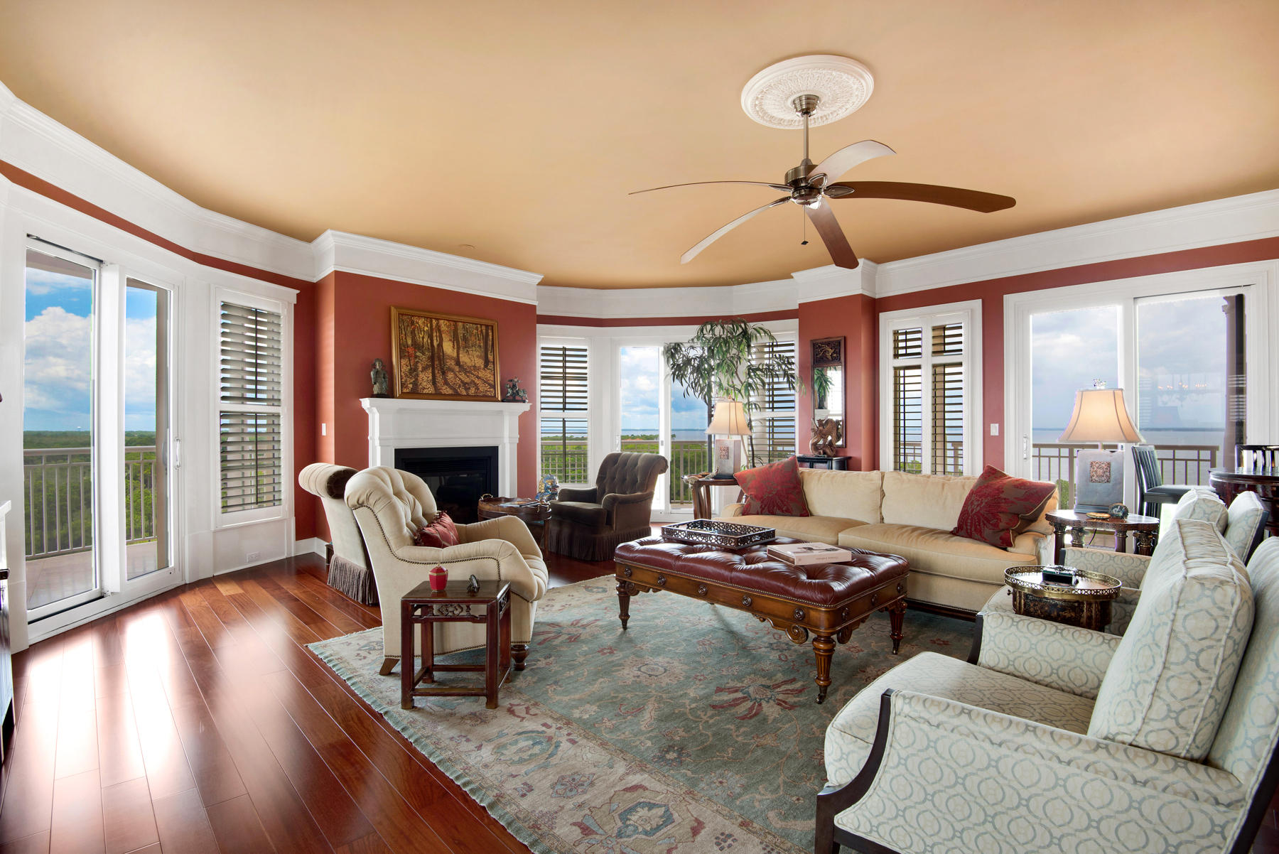 ONE WATER PLACE - Residential