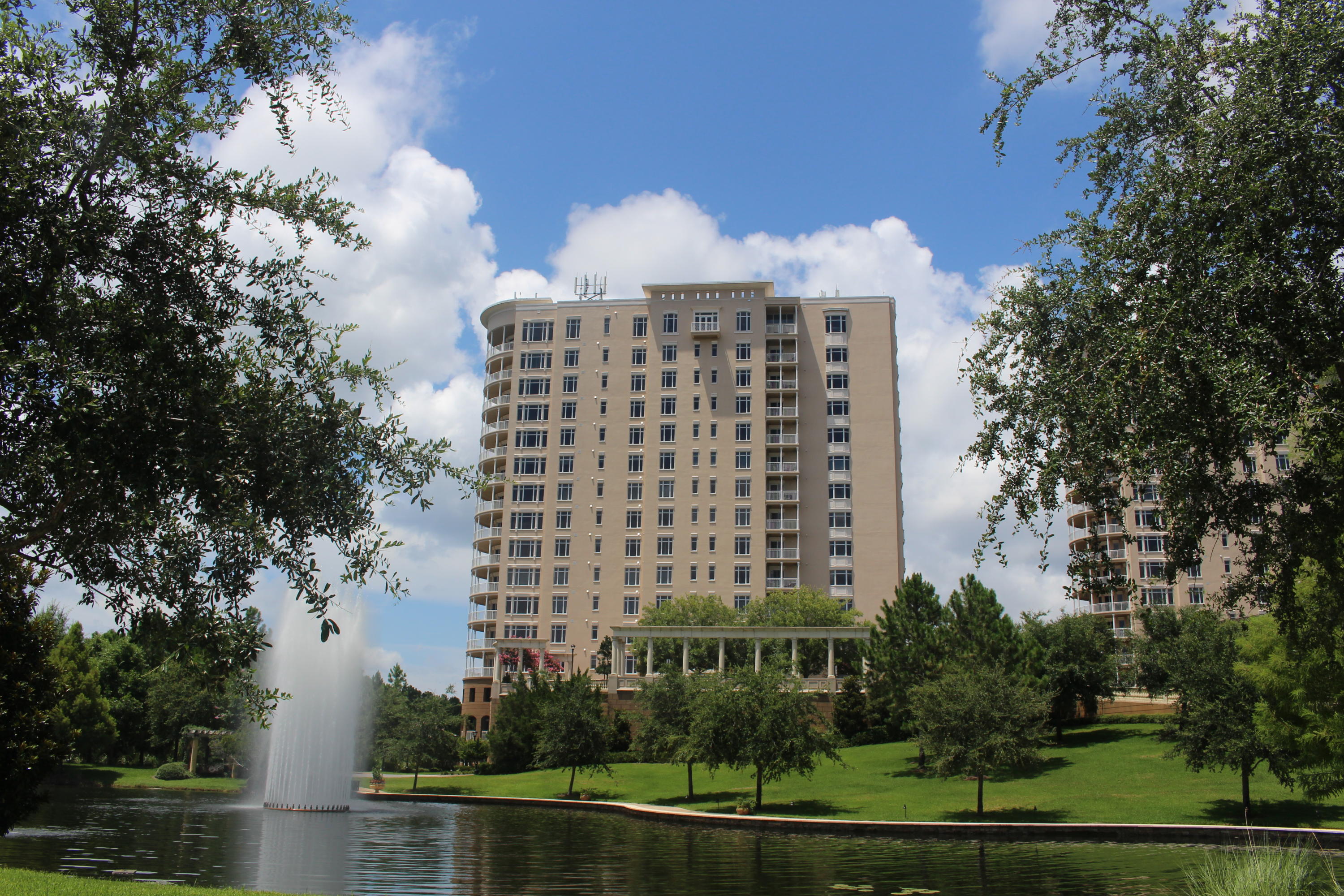 ONE WATER PLACE - Residential