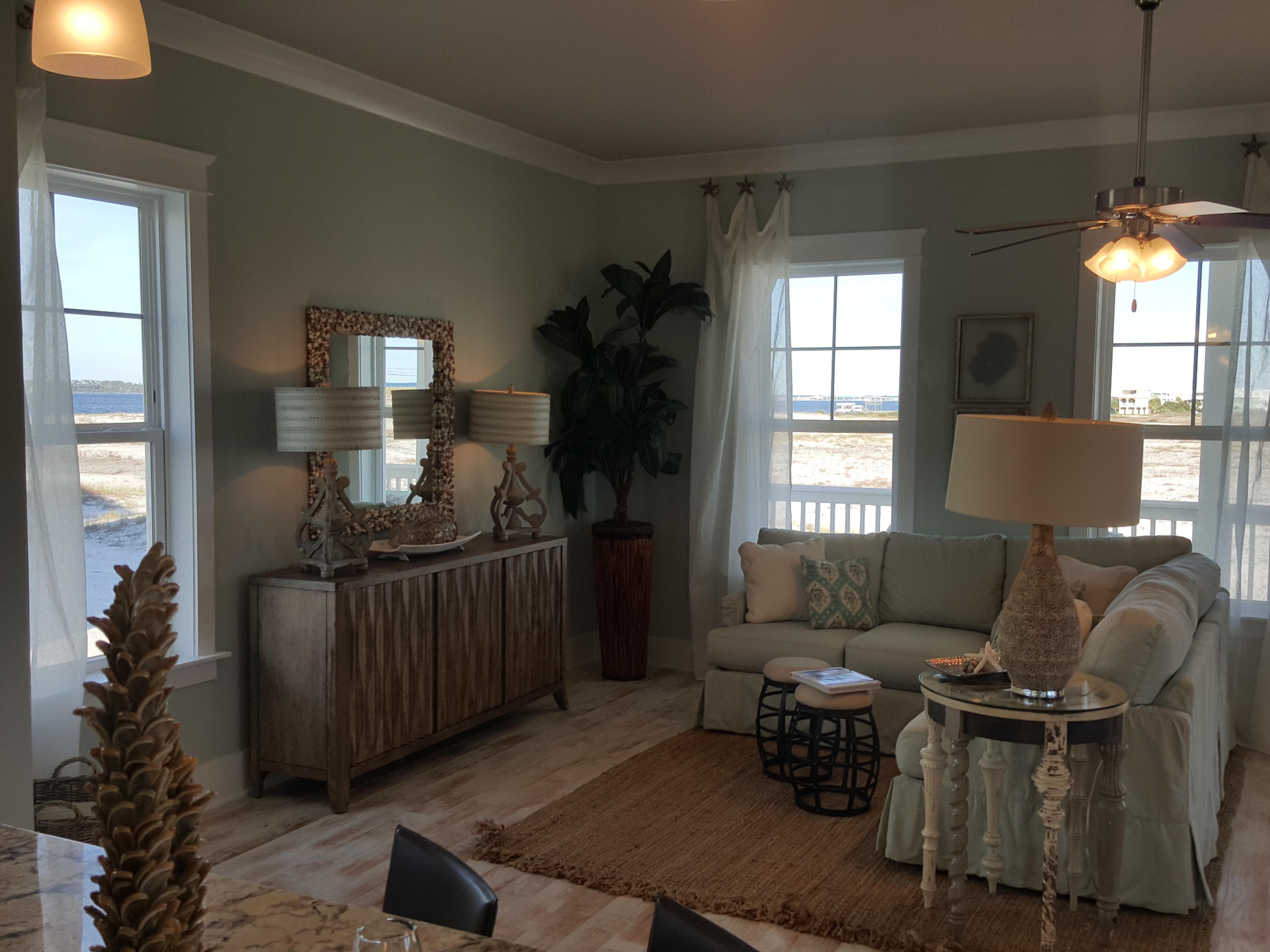 BY THE SEA - Residential