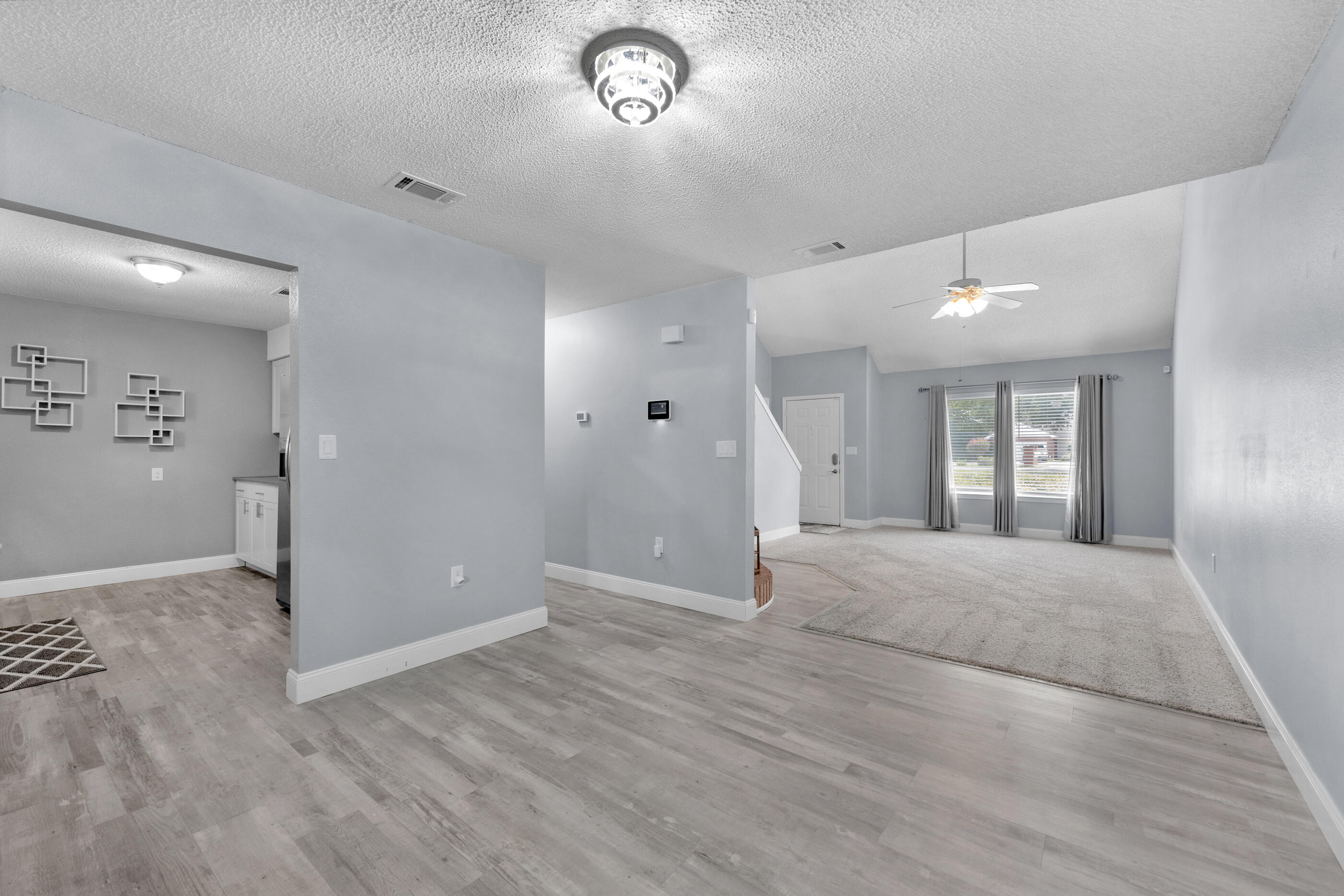 CRESTVIEW-INTR (350003.00) - Residential