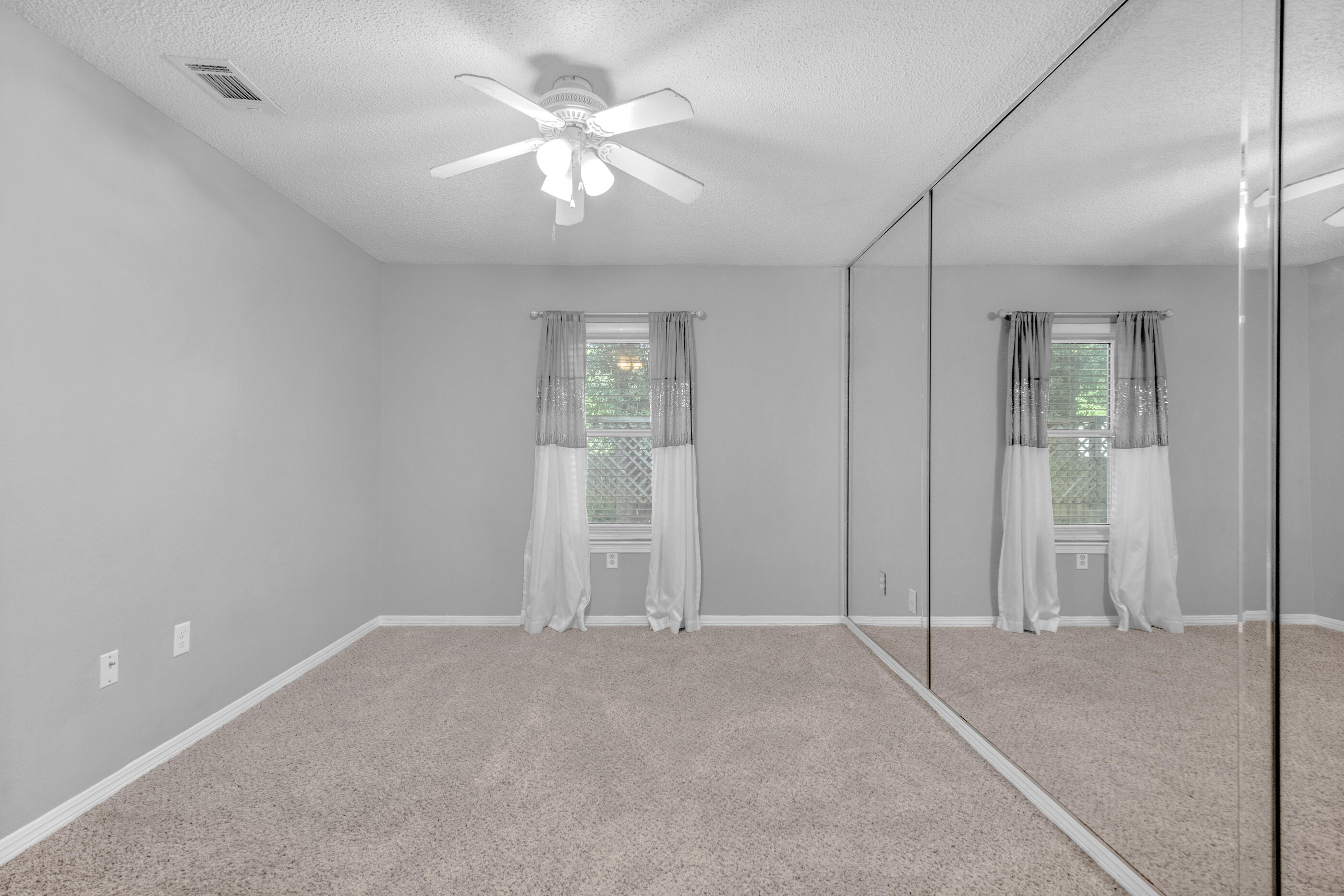 CRESTVIEW-INTR (350003.00) - Residential