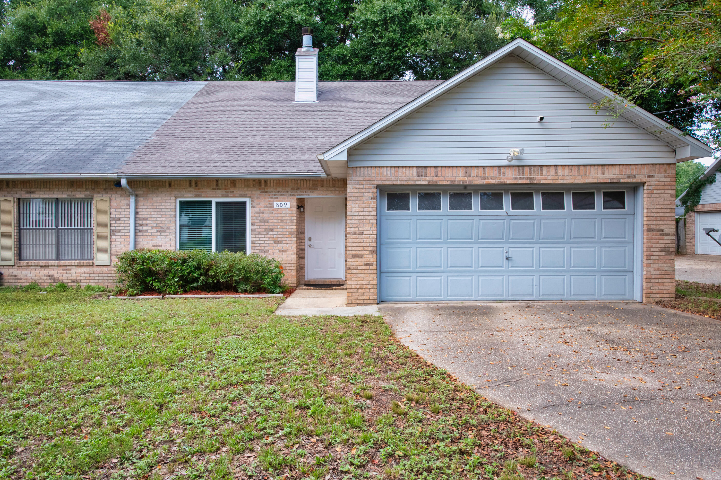 CRESTVIEW-INTR (350003.00) - Residential