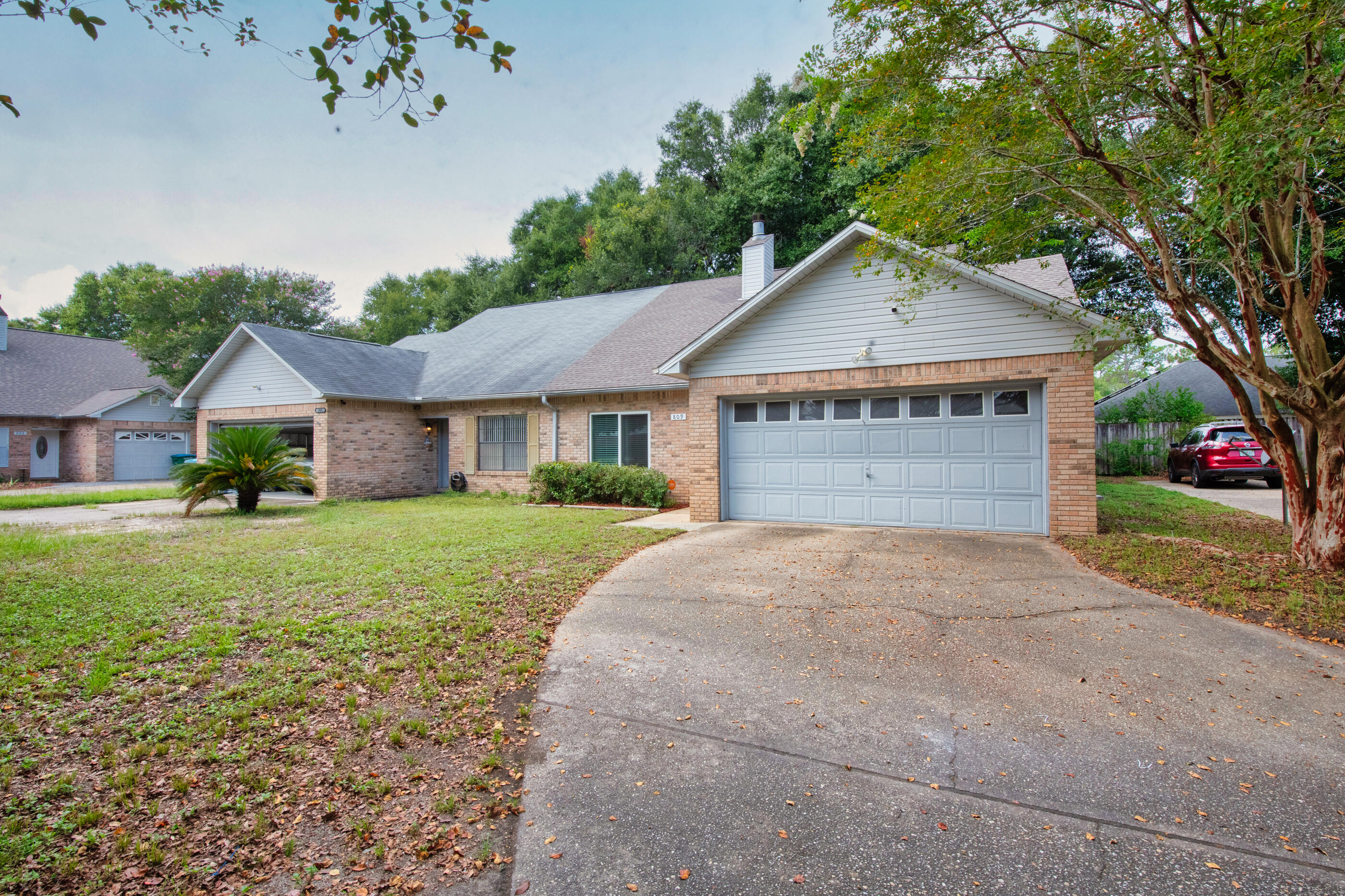 CRESTVIEW-INTR (350003.00) - Residential