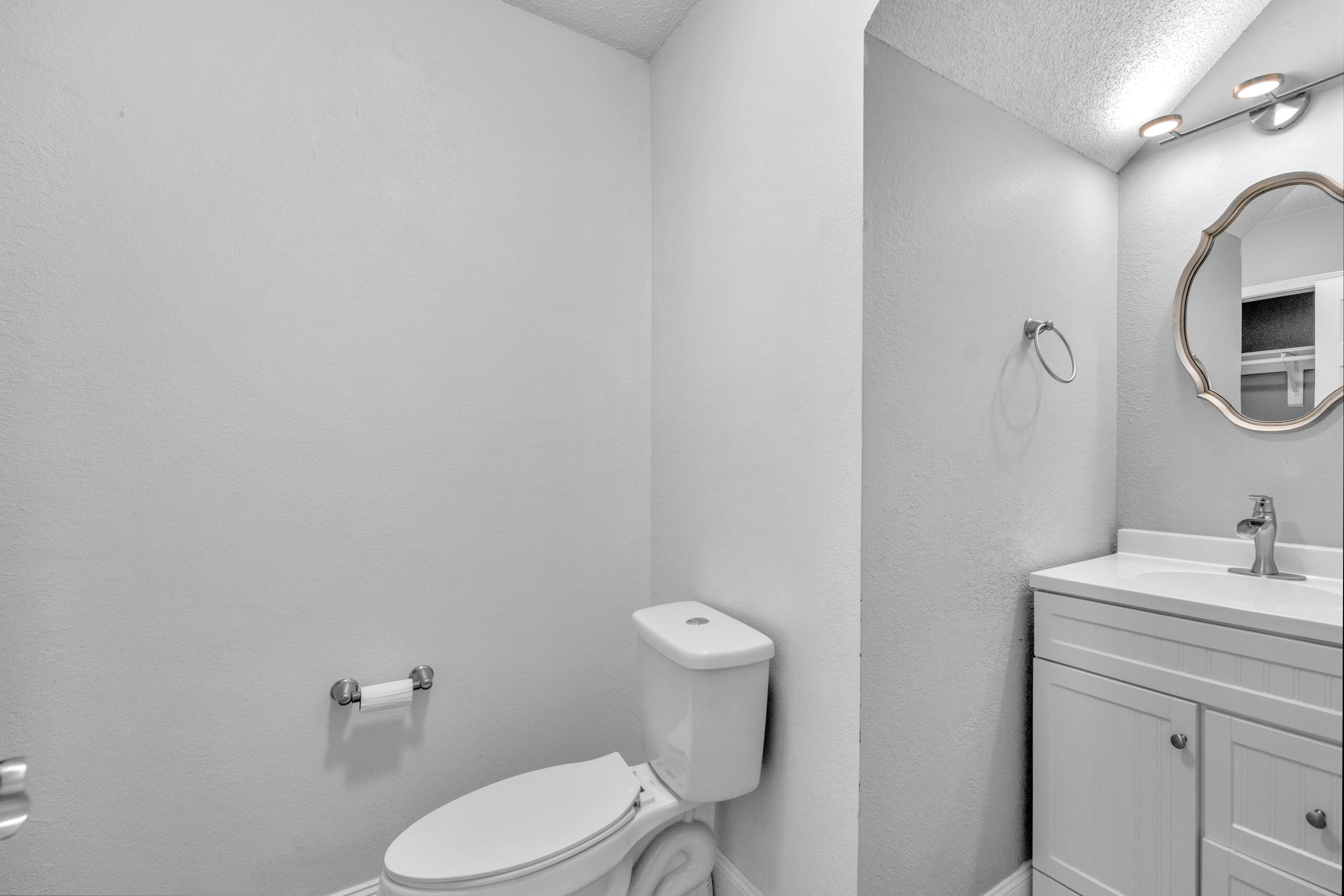 CRESTVIEW-INTR (350003.00) - Residential