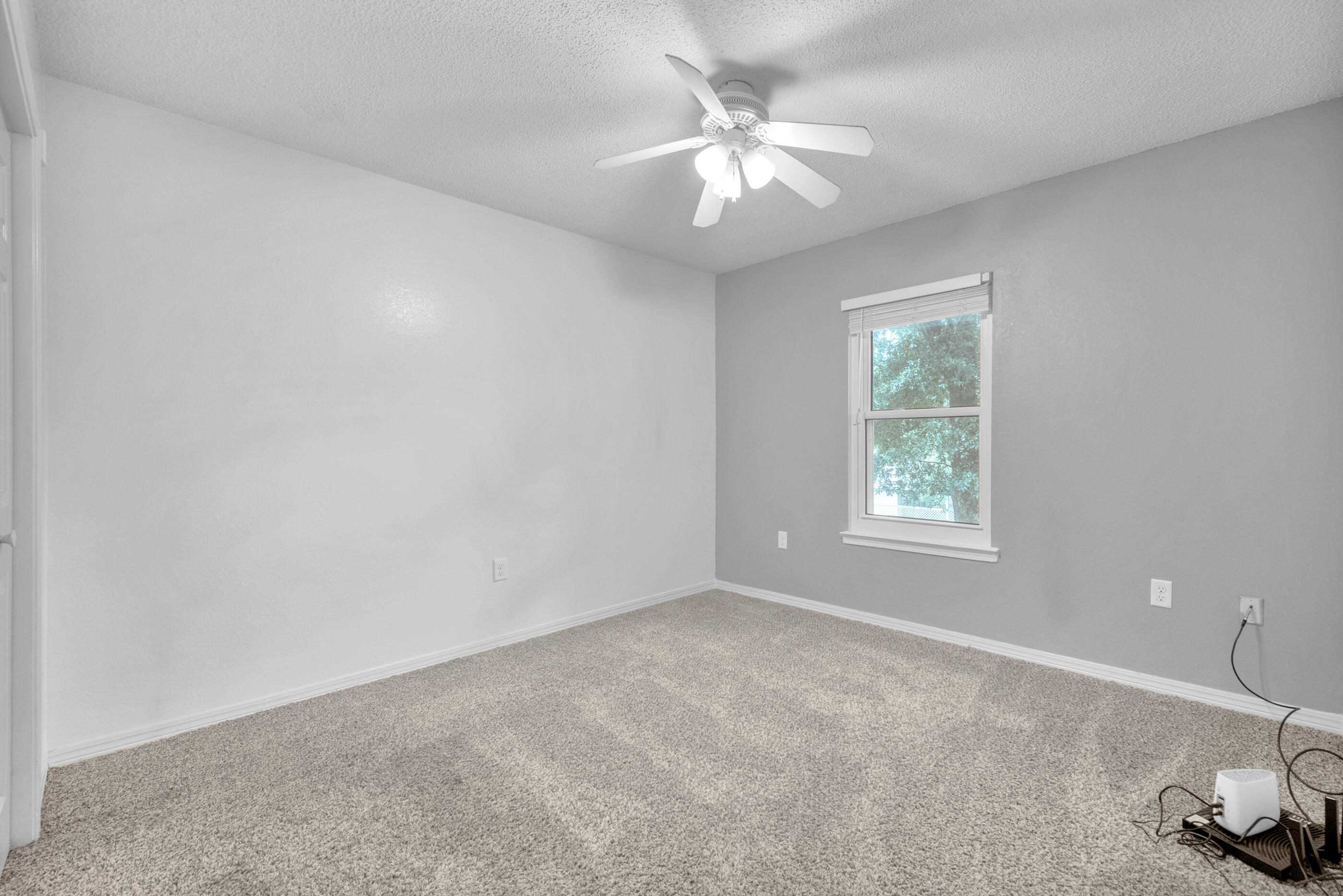 CRESTVIEW-INTR (350003.00) - Residential