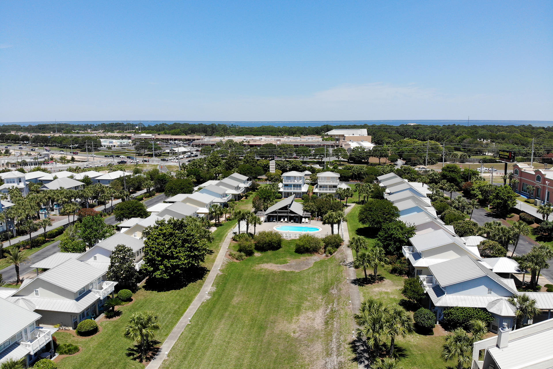 MAINSAIL CONDO PH 4 - Residential