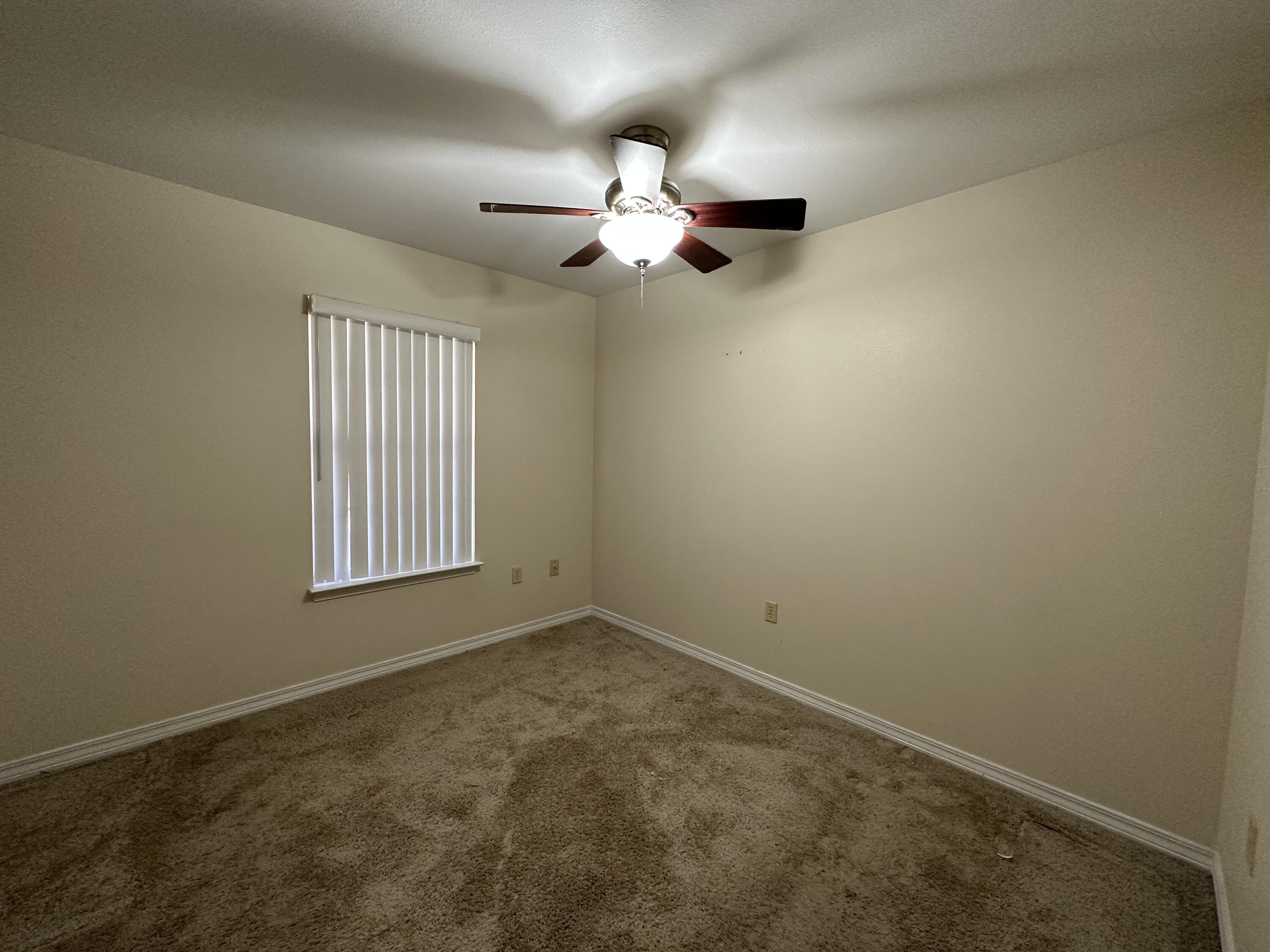 METES & BOUNDS - Residential Lease