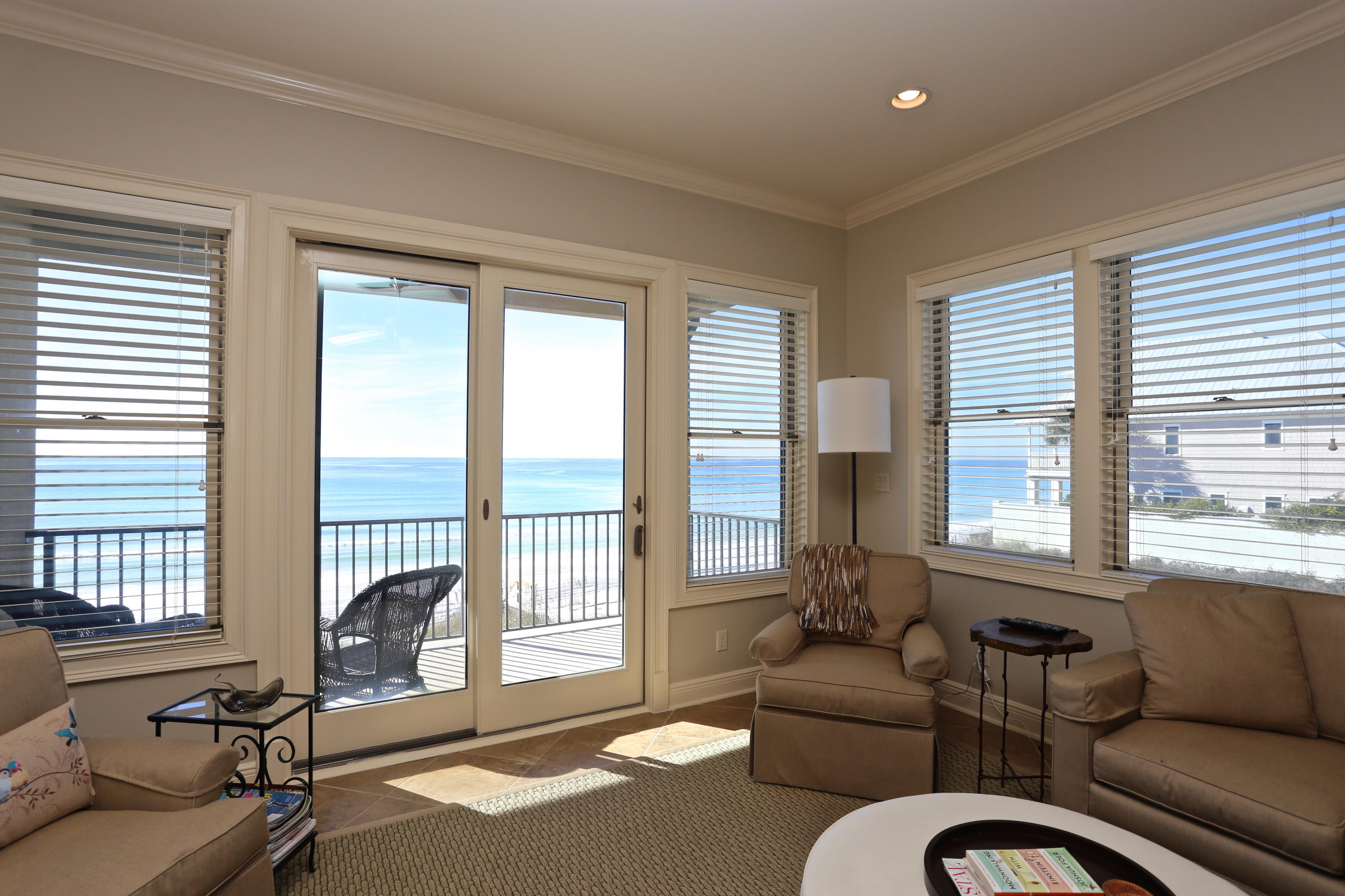 JOURNEYS END CONDO - Residential