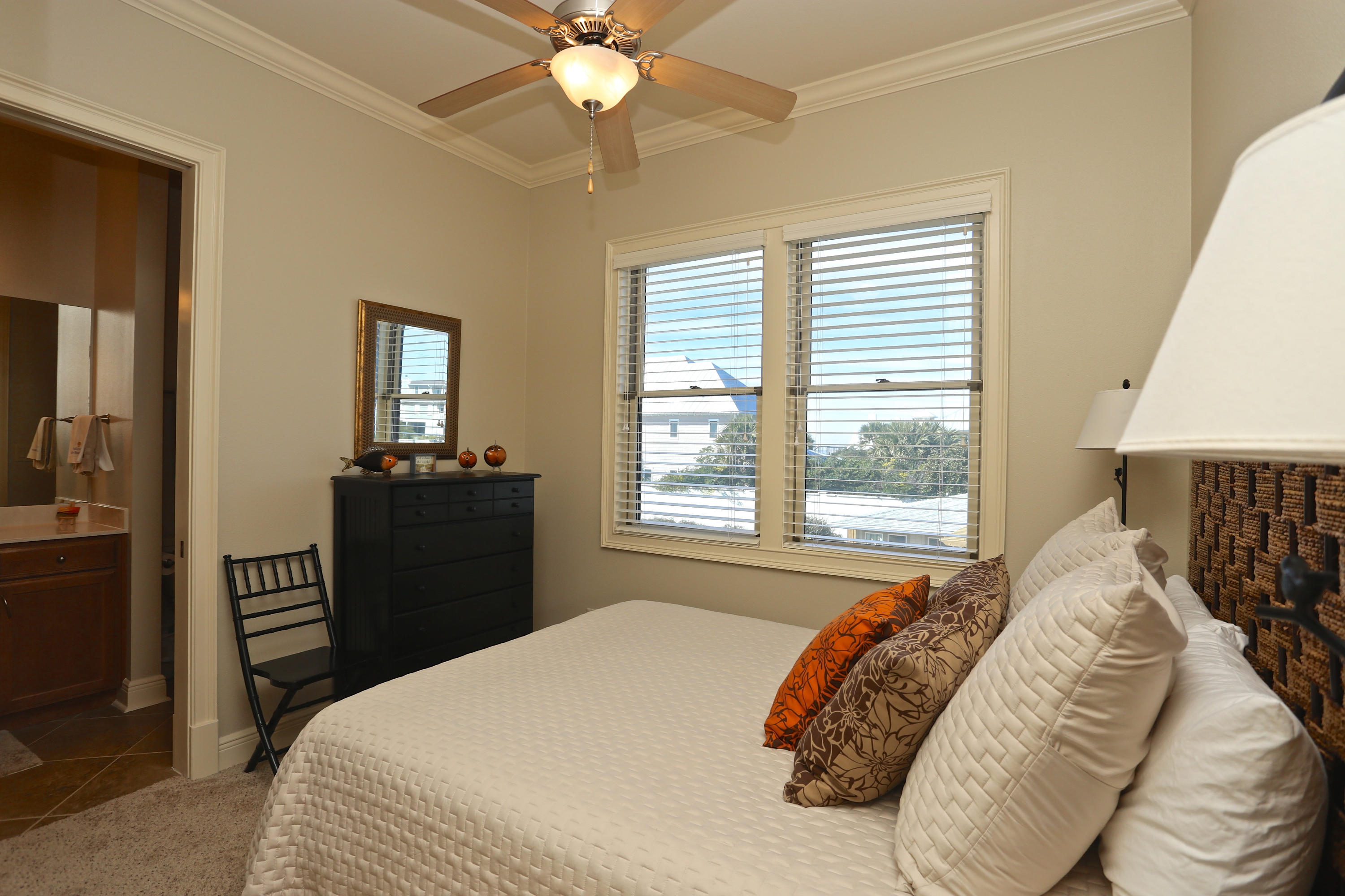 JOURNEYS END CONDO - Residential