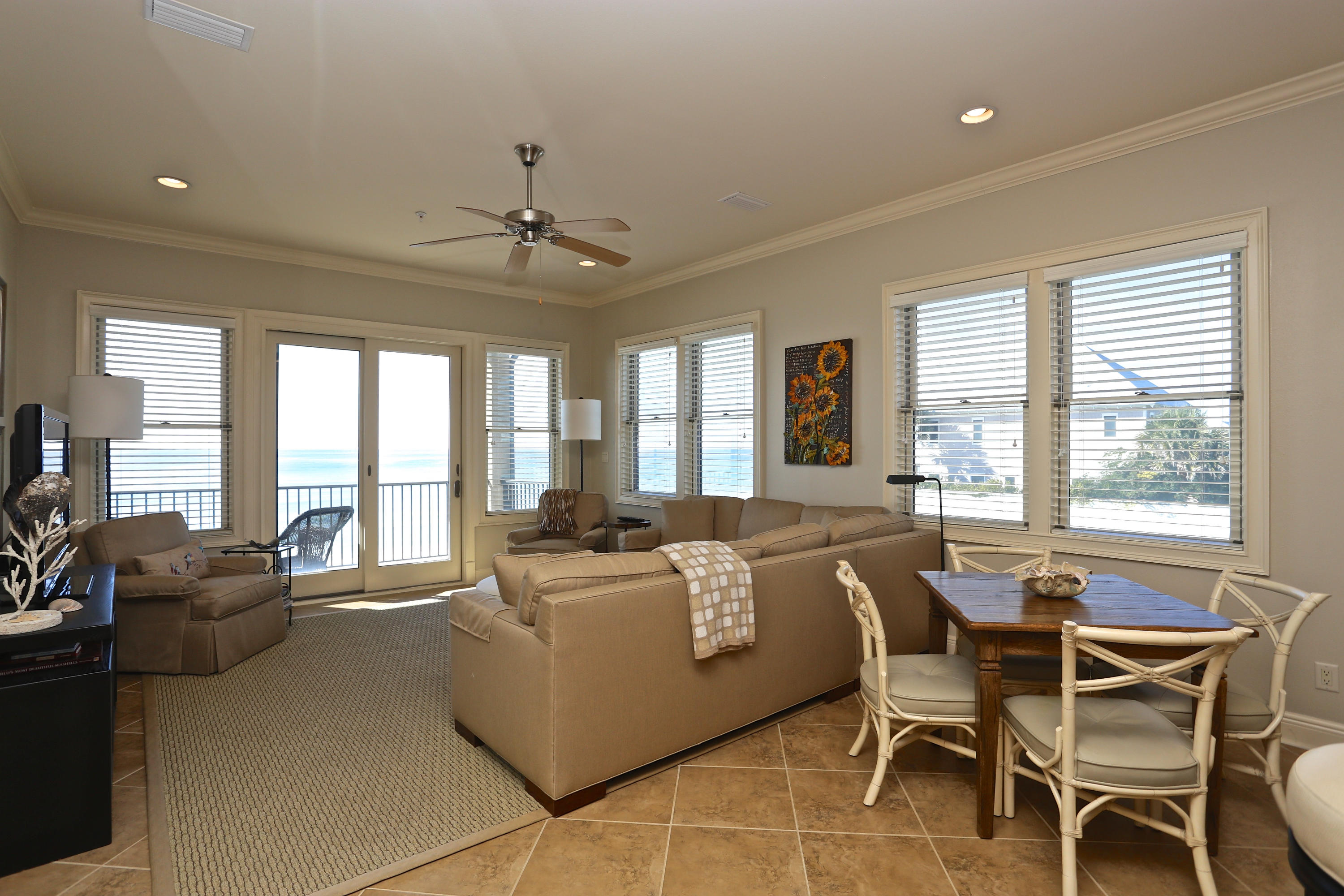 JOURNEYS END CONDO - Residential