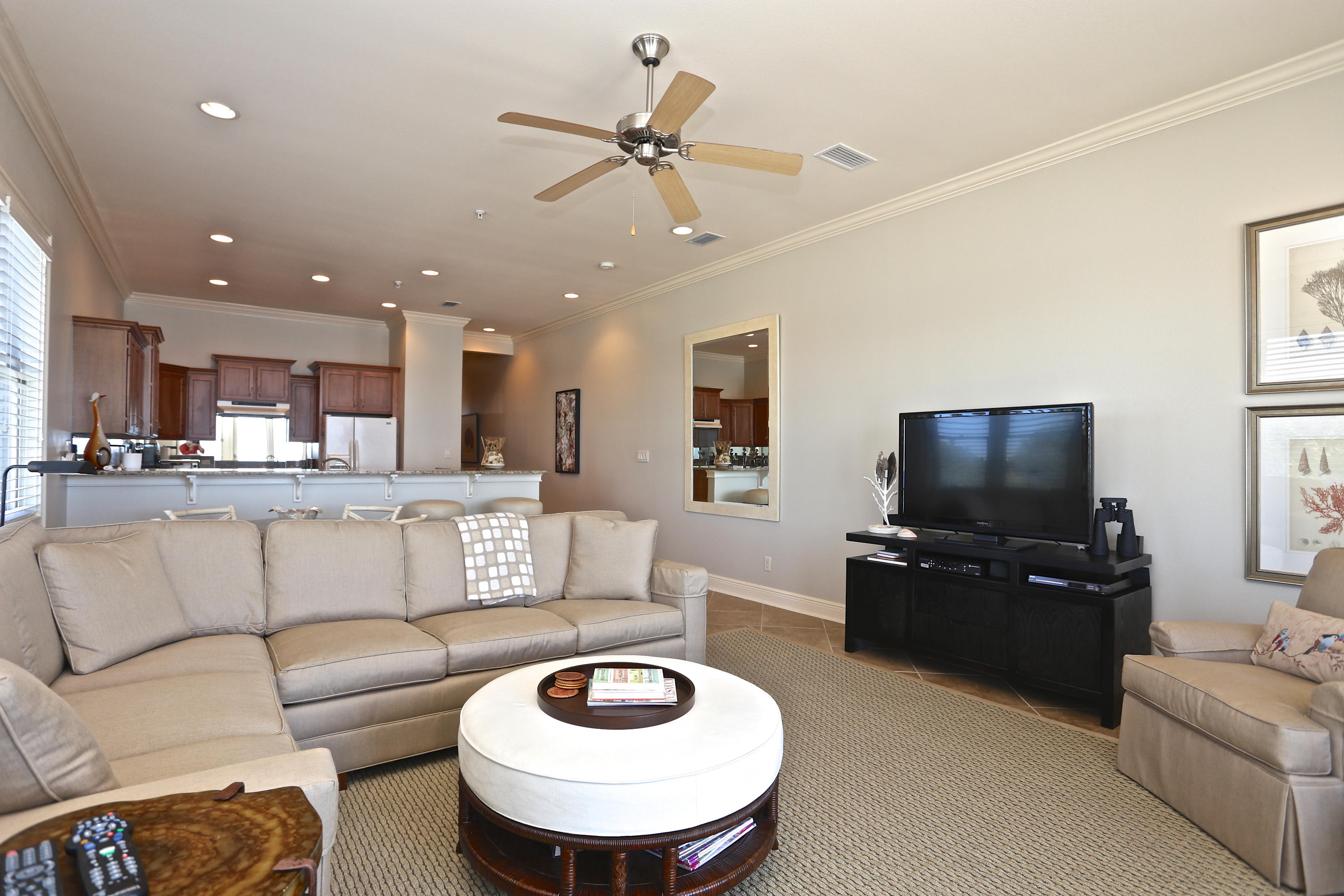 JOURNEYS END CONDO - Residential