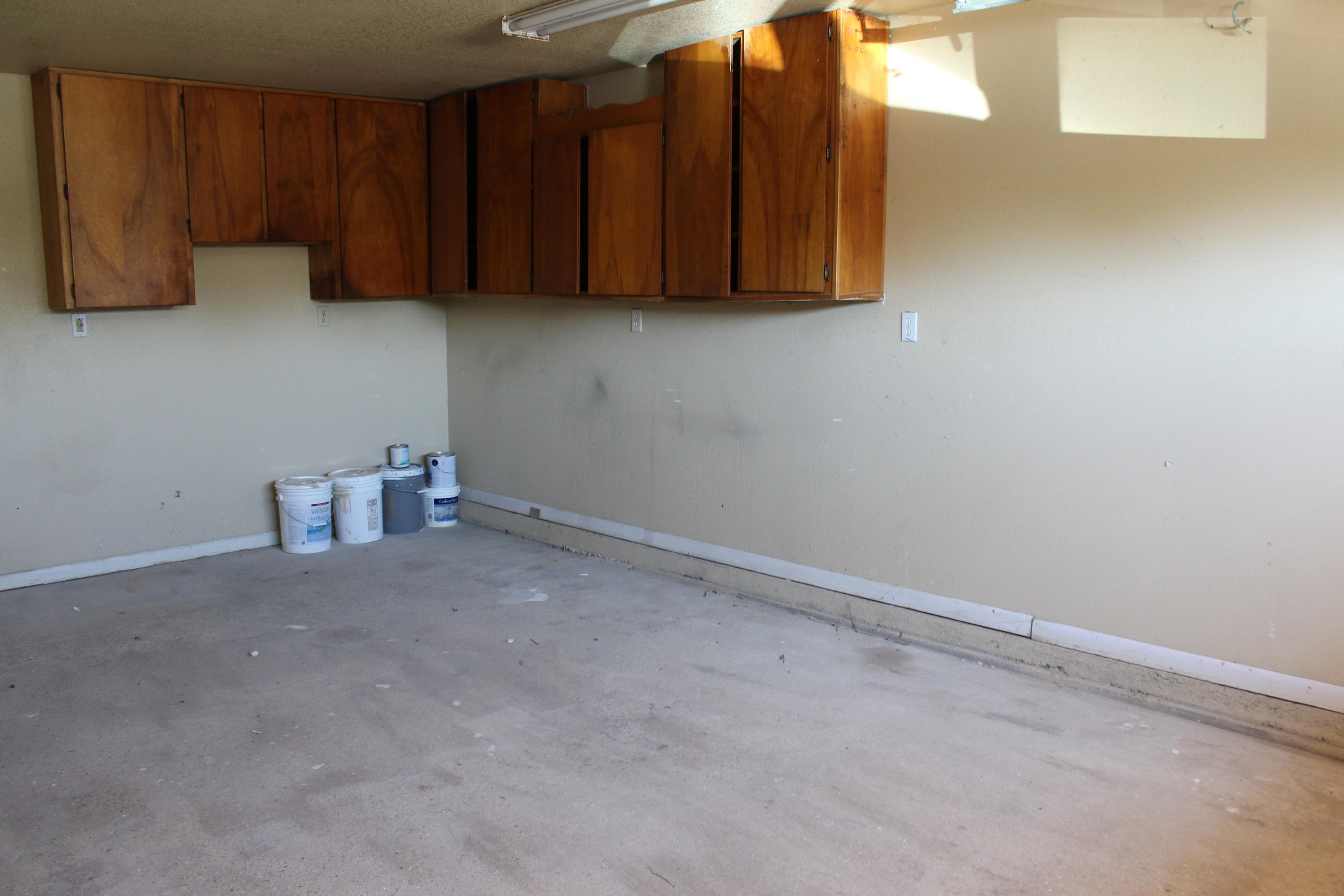 RACETRACK ROAD - Residential