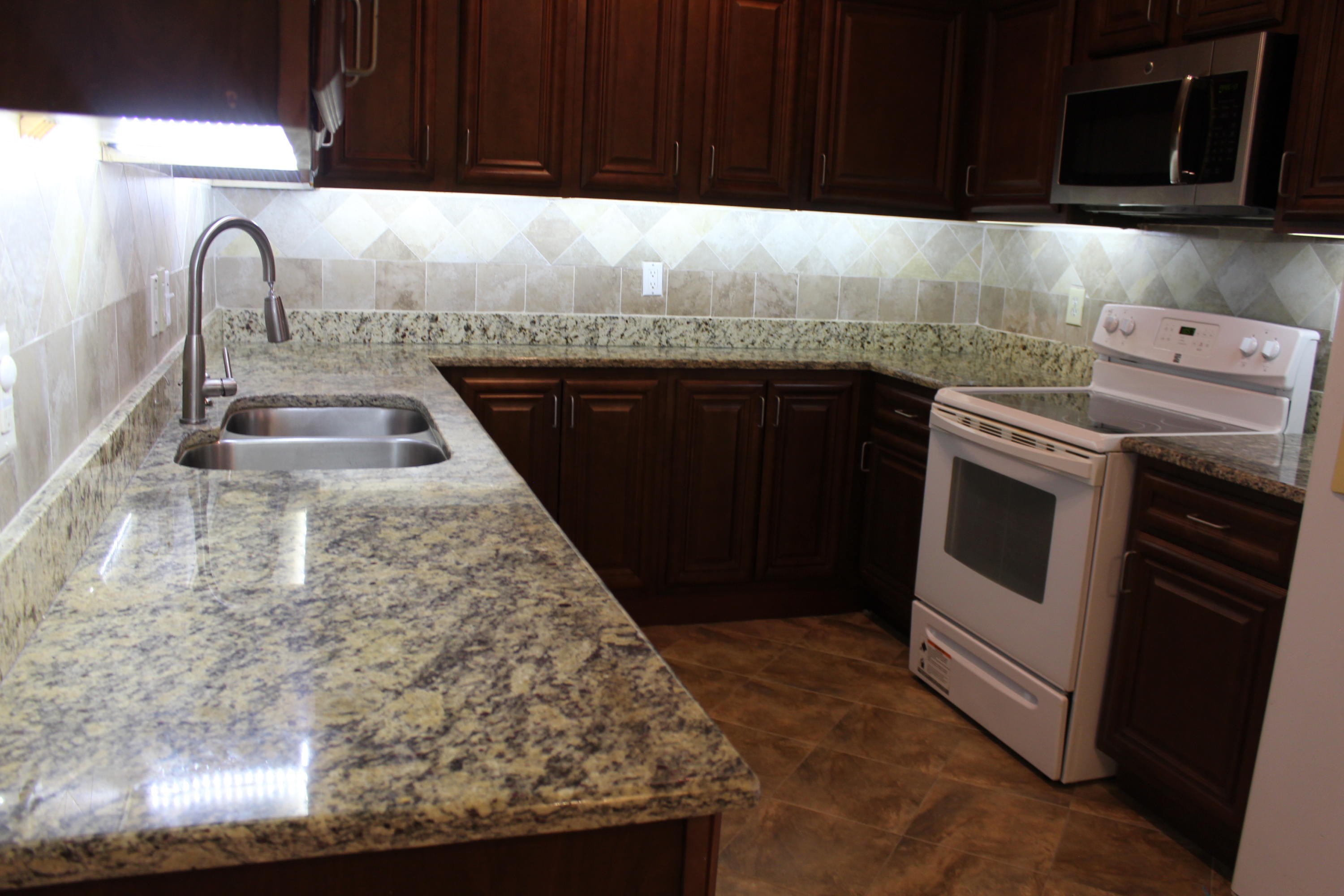 RACETRACK ROAD - Residential