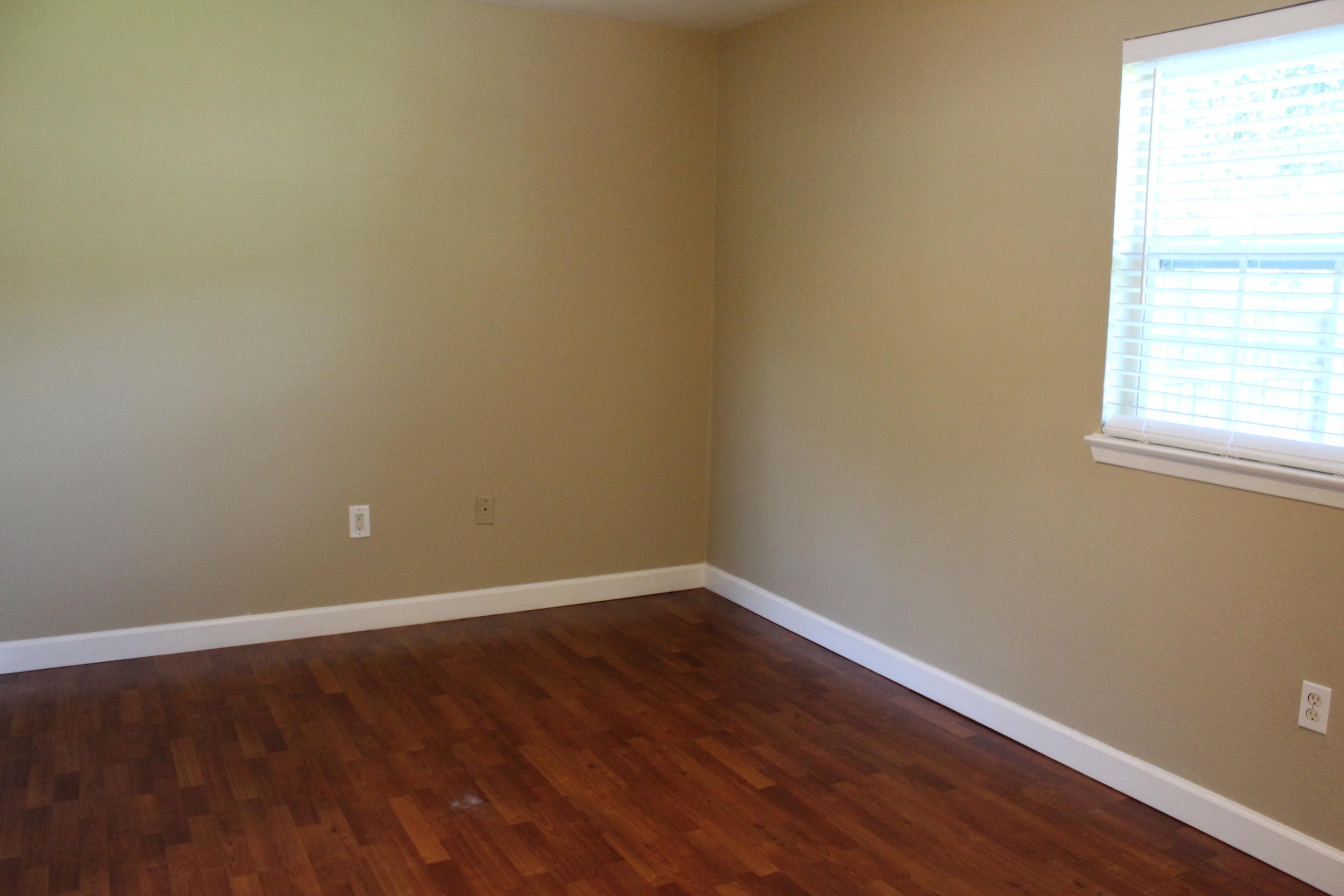 RACETRACK ROAD - Residential